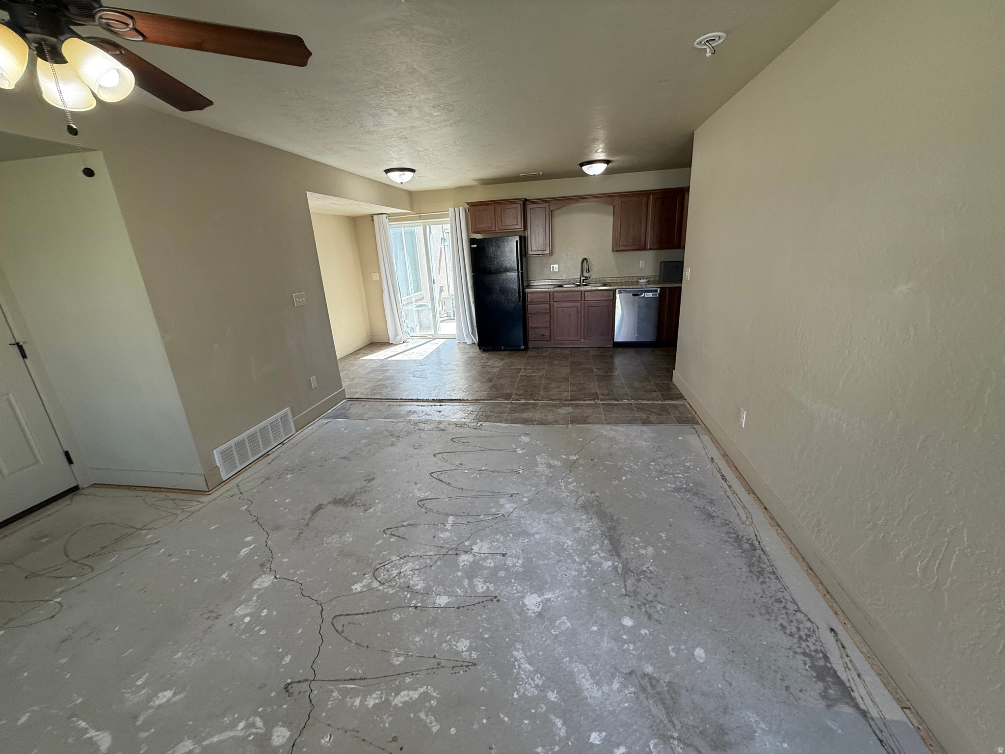 STEEPLE CHASE - Residential