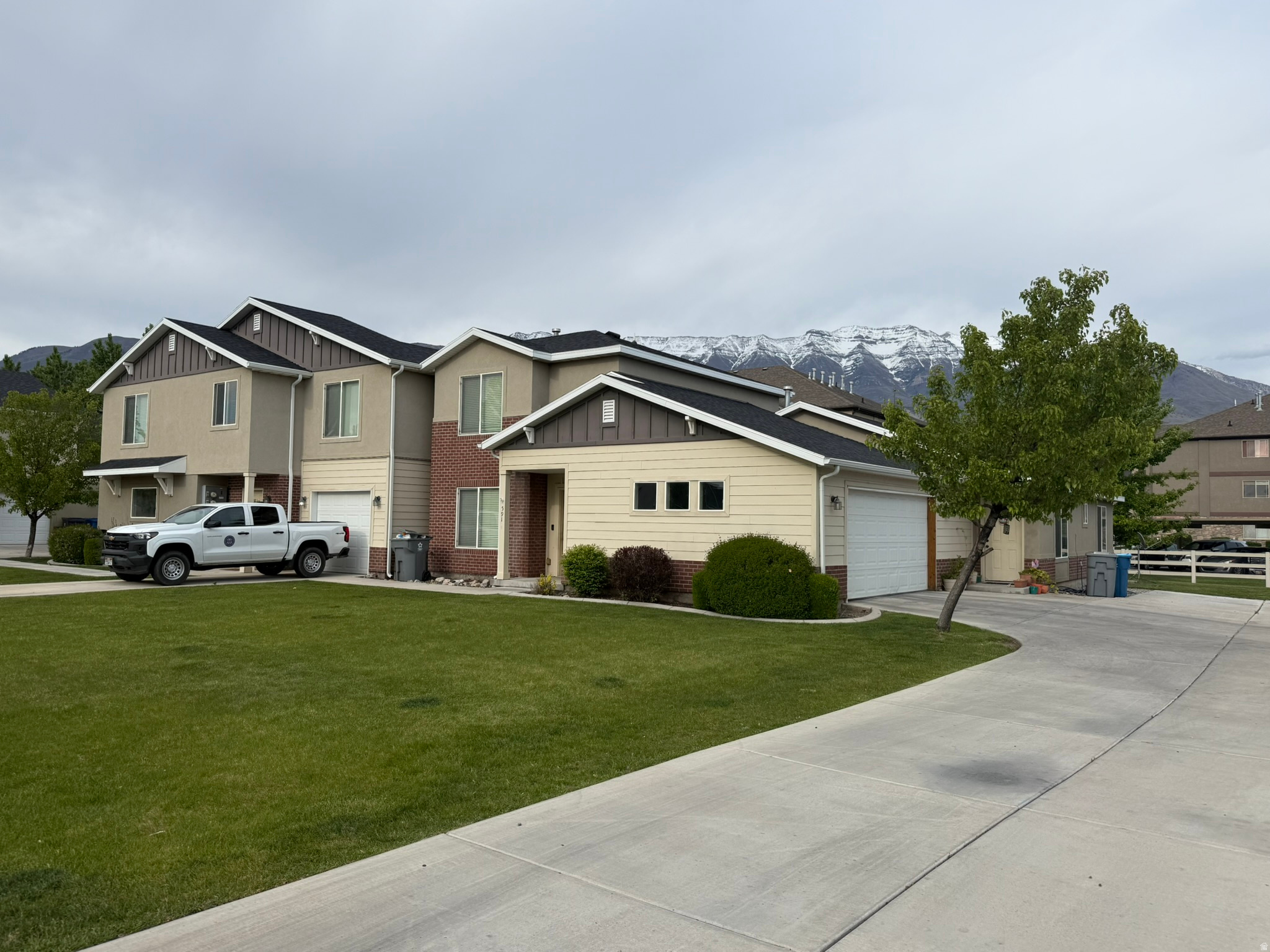 STEEPLE CHASE - Residential