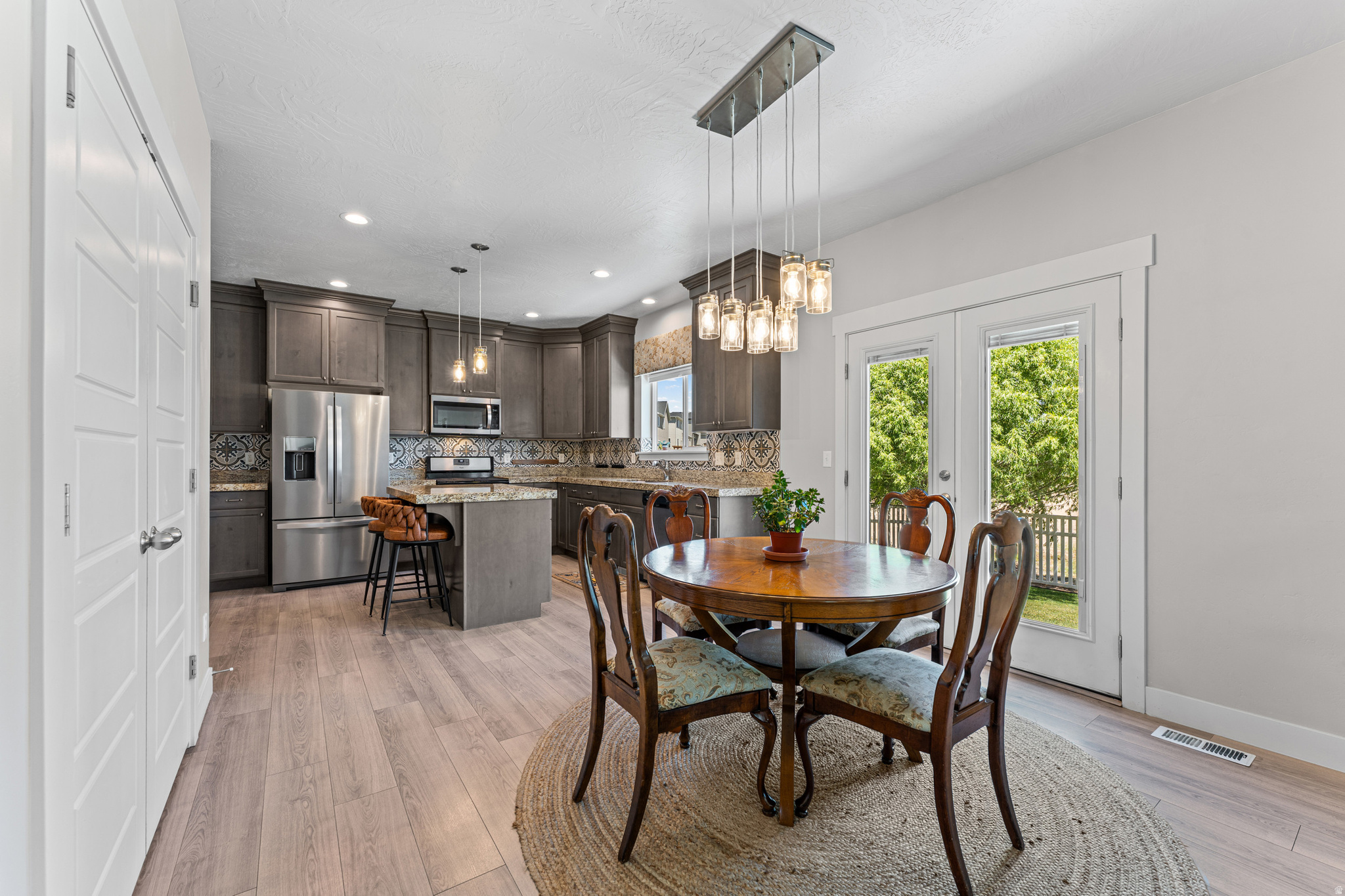 SILVERLAKE - Residential