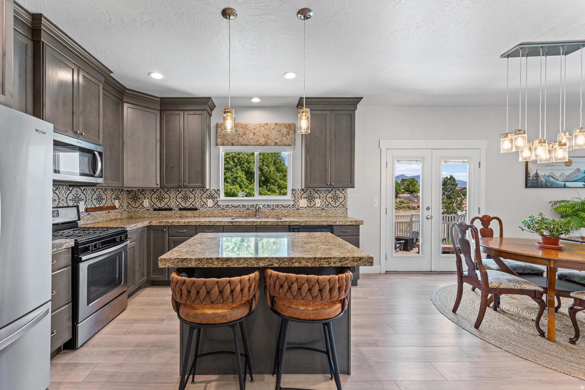 SILVERLAKE - Residential