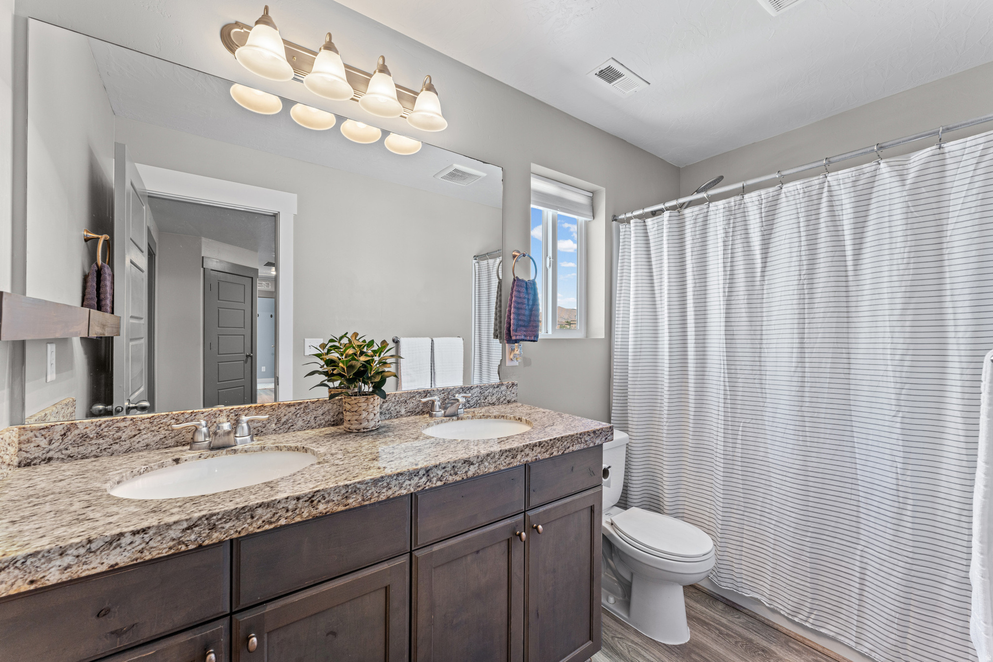SILVERLAKE - Residential