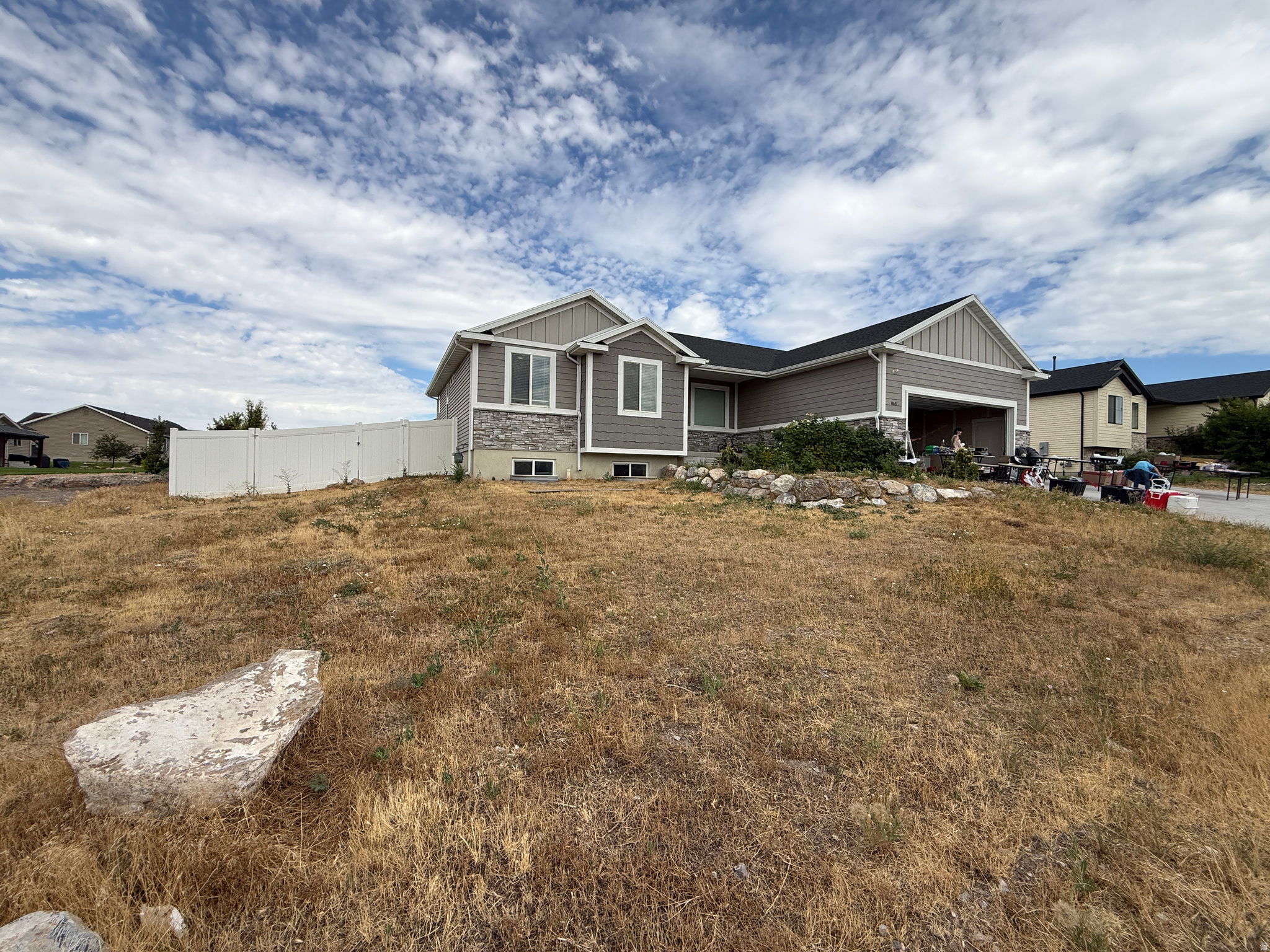 SPRING HOLLOW - Residential