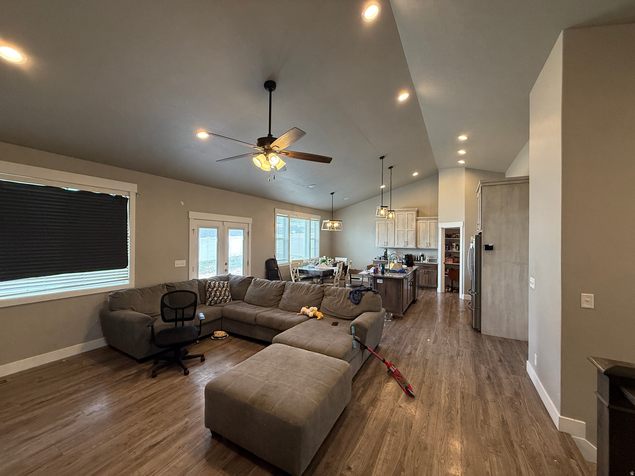 SPRING HOLLOW - Residential