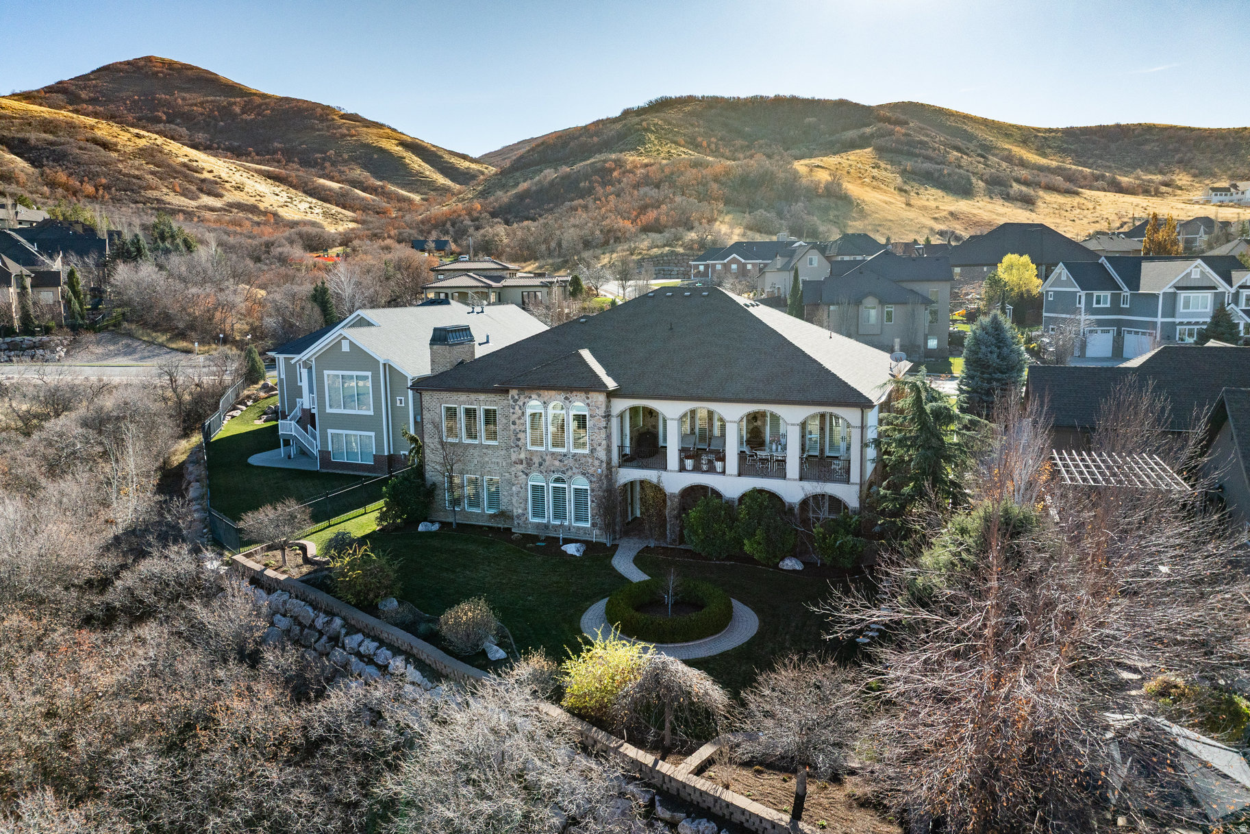 EAGLEPOINTE ESTATES - Residential