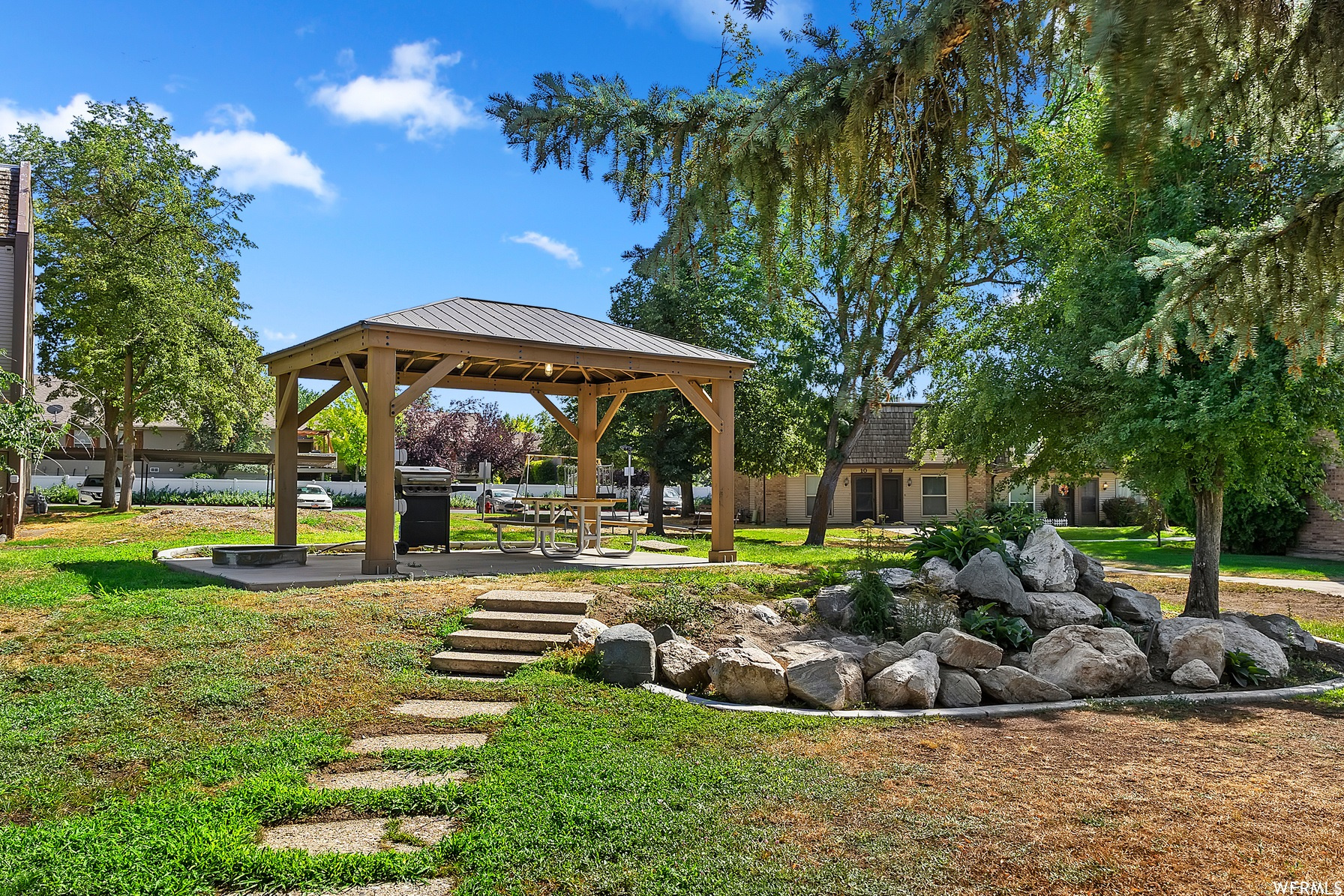 CEDAR SPRINGS - Residential