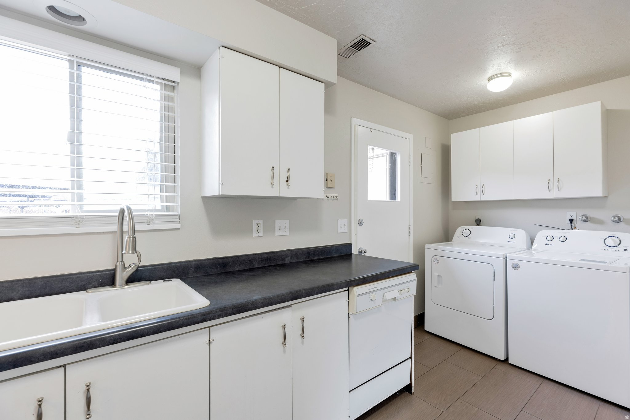 CEDAR SPRINGS - Residential