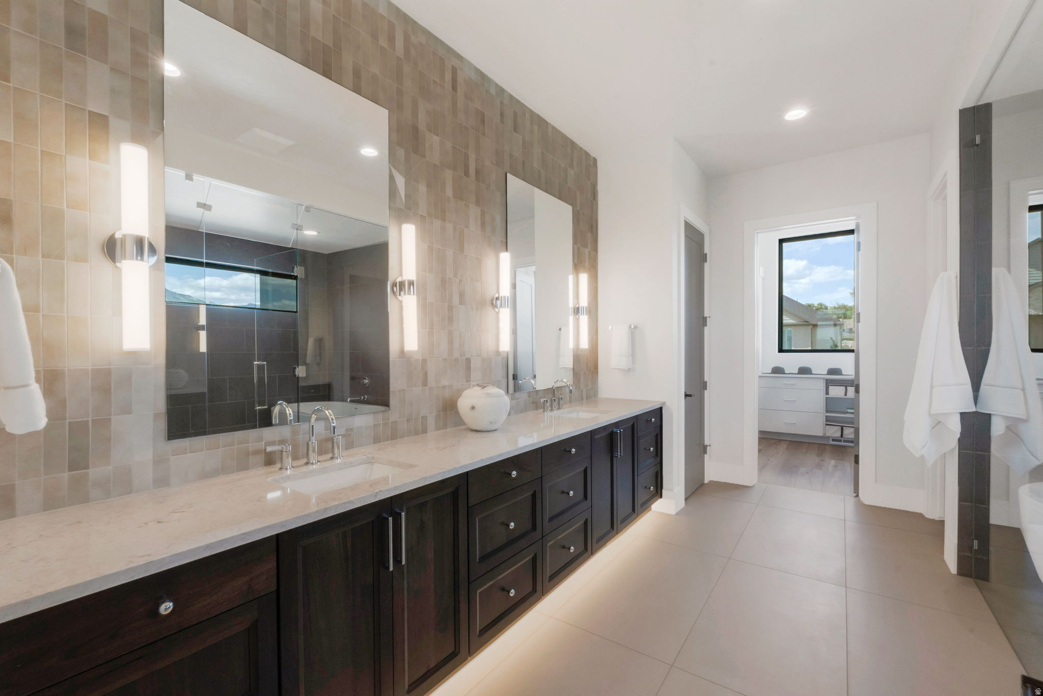 RIVER RIDGE - Residential