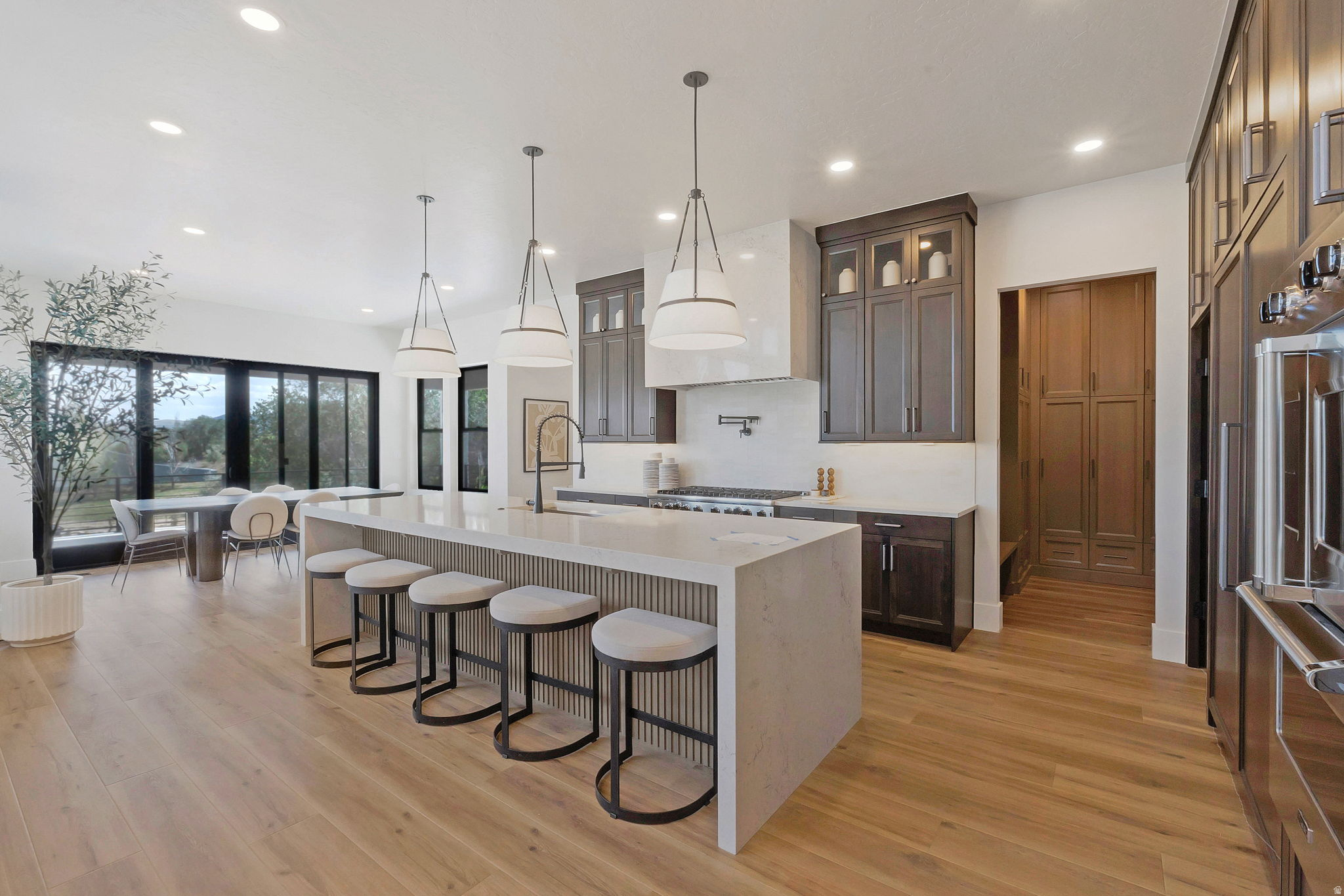RIVER RIDGE - Residential