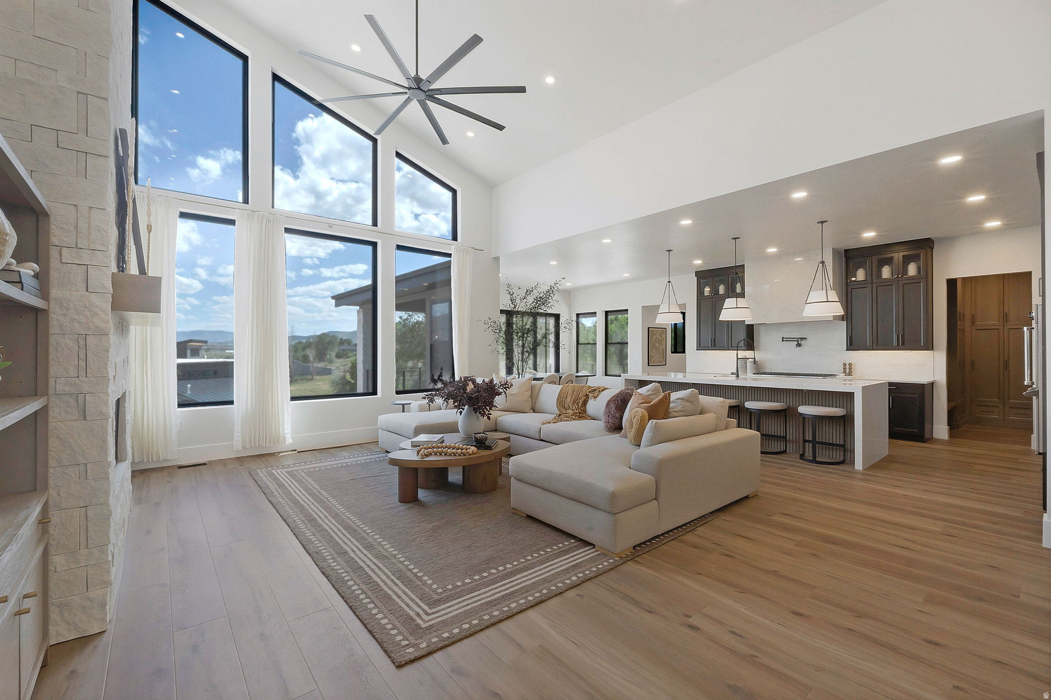 RIVER RIDGE - Residential