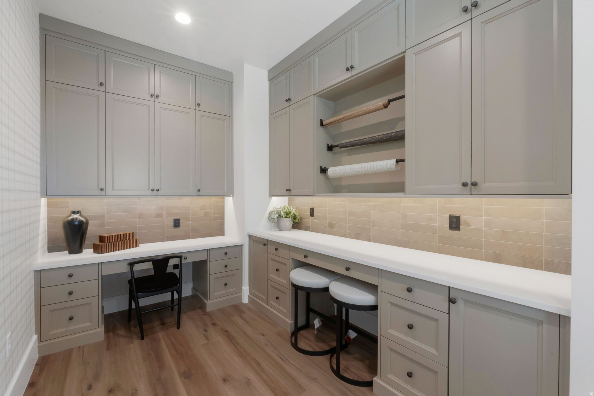 RIVER RIDGE - Residential