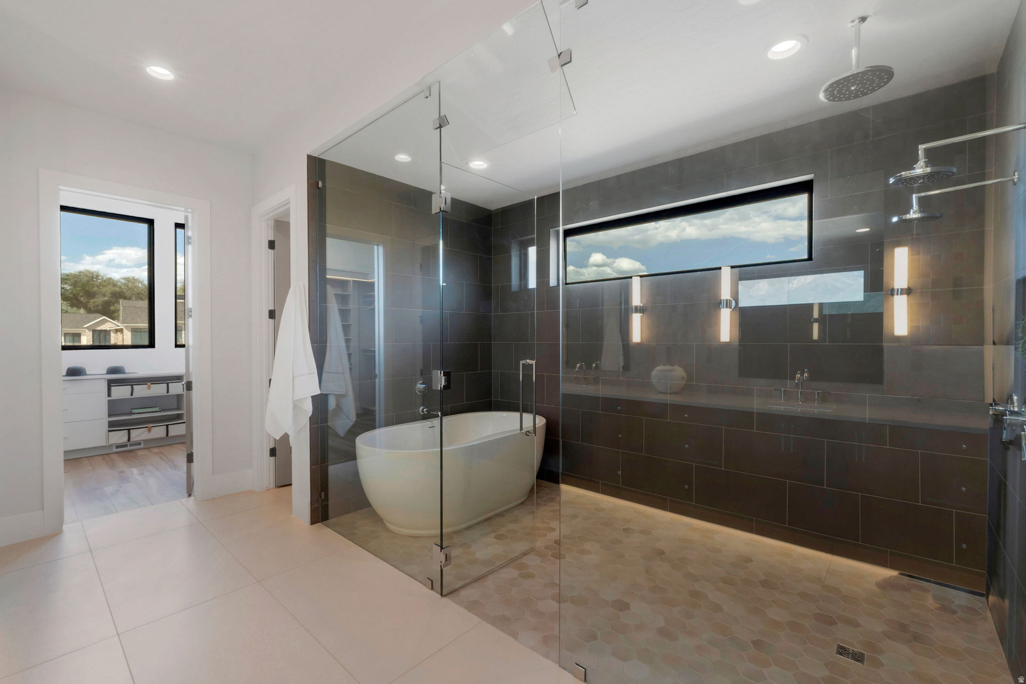 RIVER RIDGE - Residential