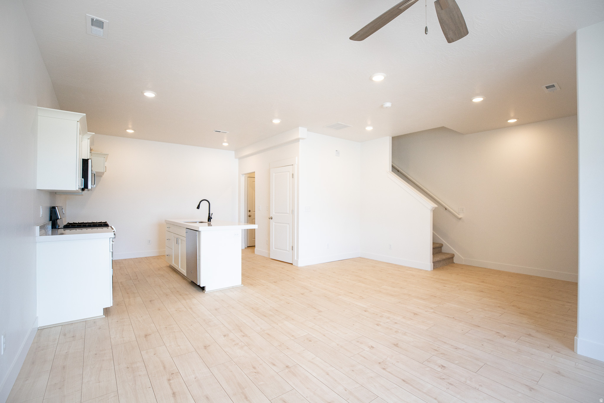 LOMOND HEIGHTS - Residential