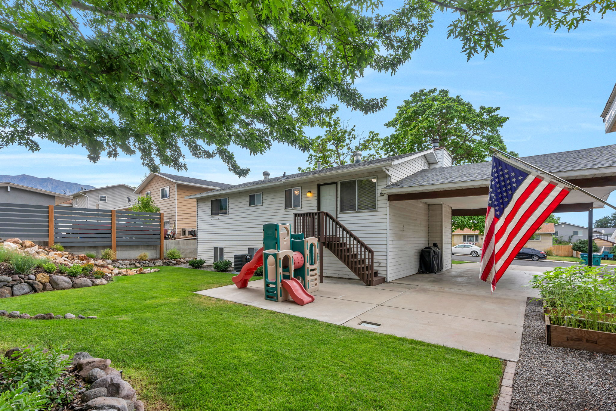 CENTURY ESTATES - Residential