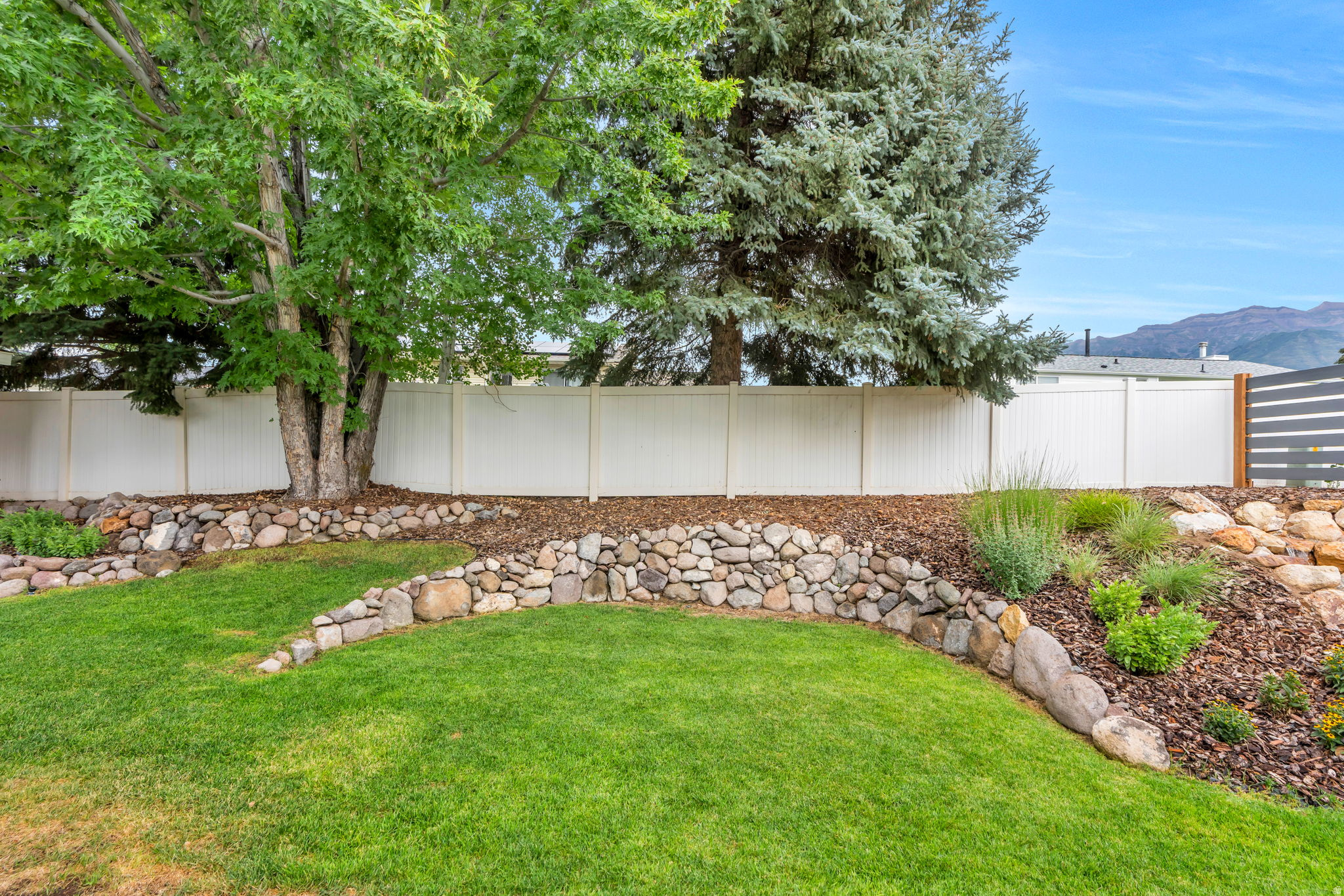CENTURY ESTATES - Residential