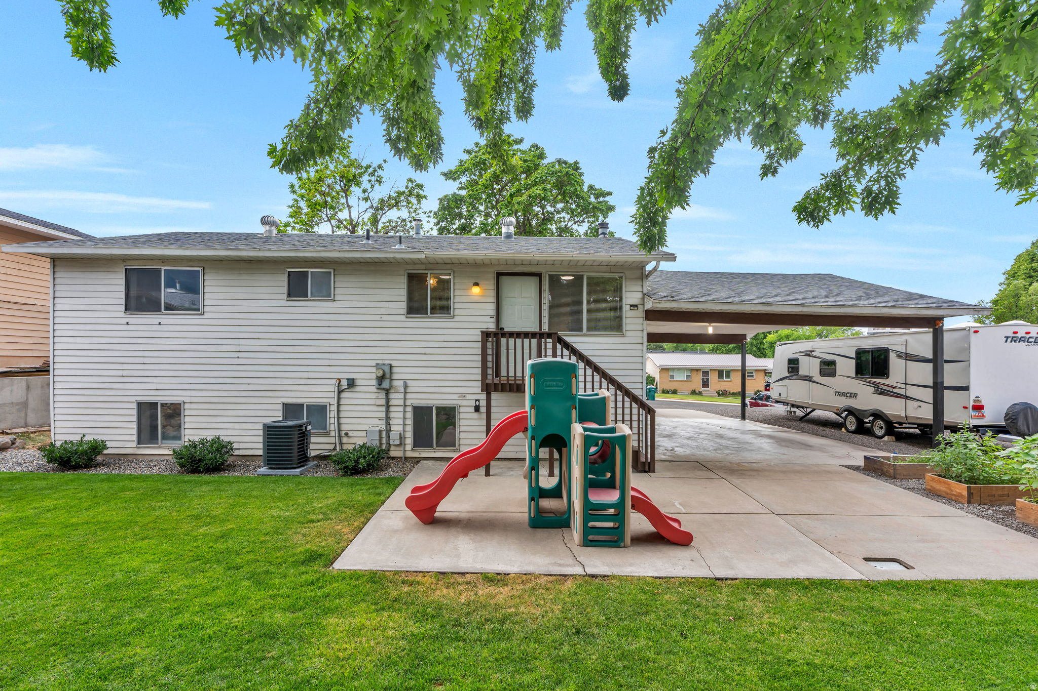 CENTURY ESTATES - Residential