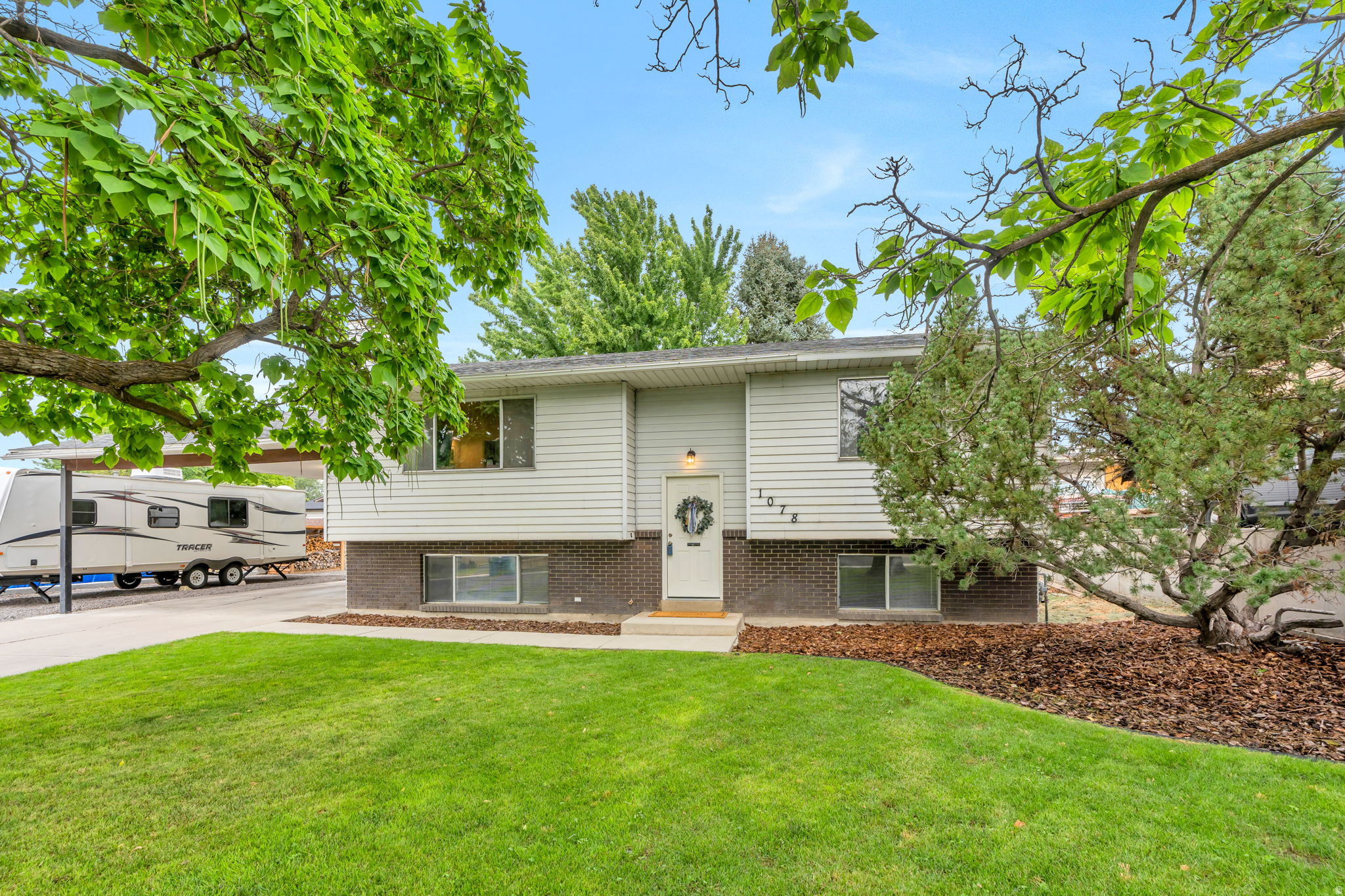 CENTURY ESTATES - Residential