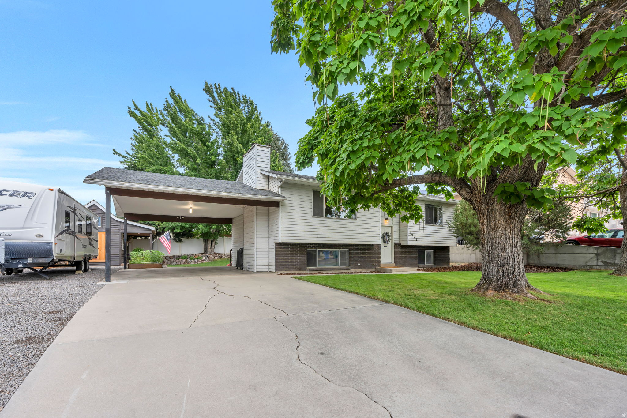 CENTURY ESTATES - Residential