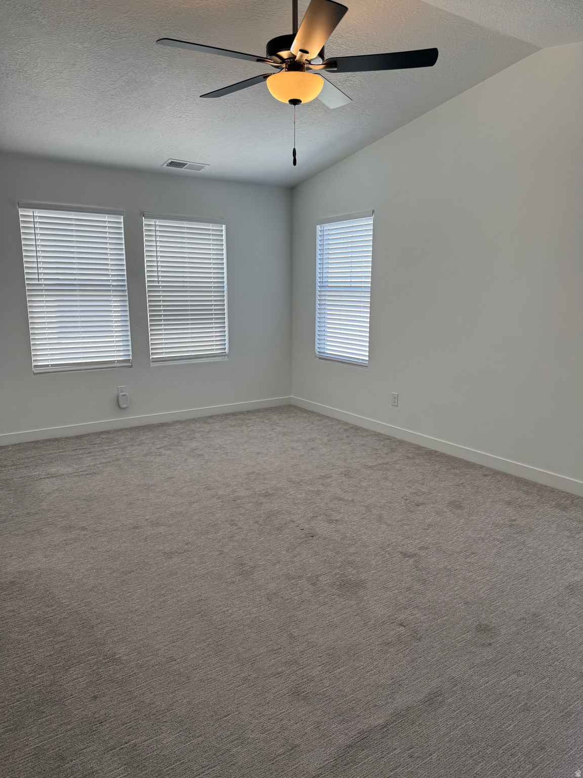 DB VALLEY VIEW TH - Residential