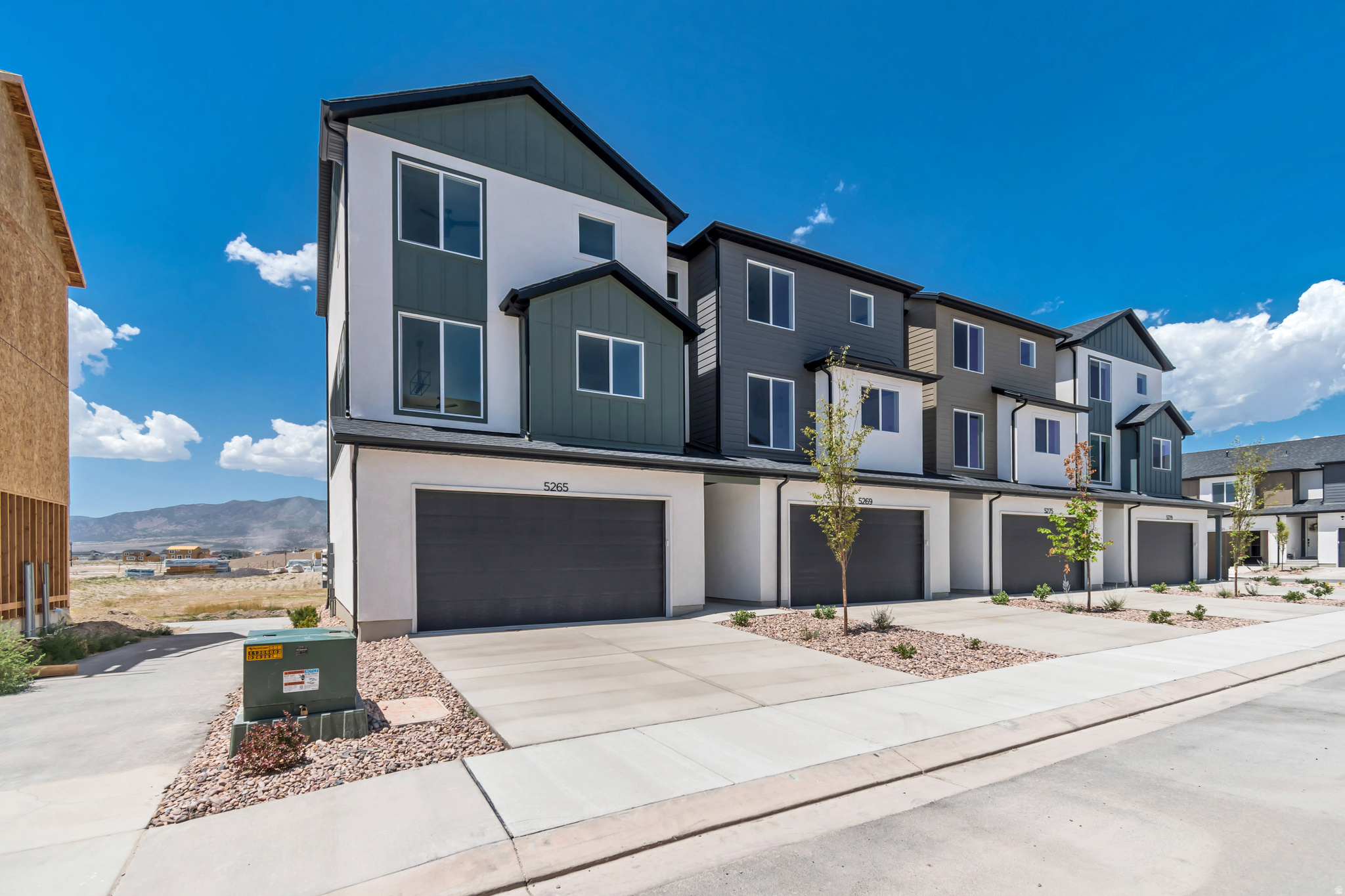 TOWNS AT BRYLEE FARMS - Residential