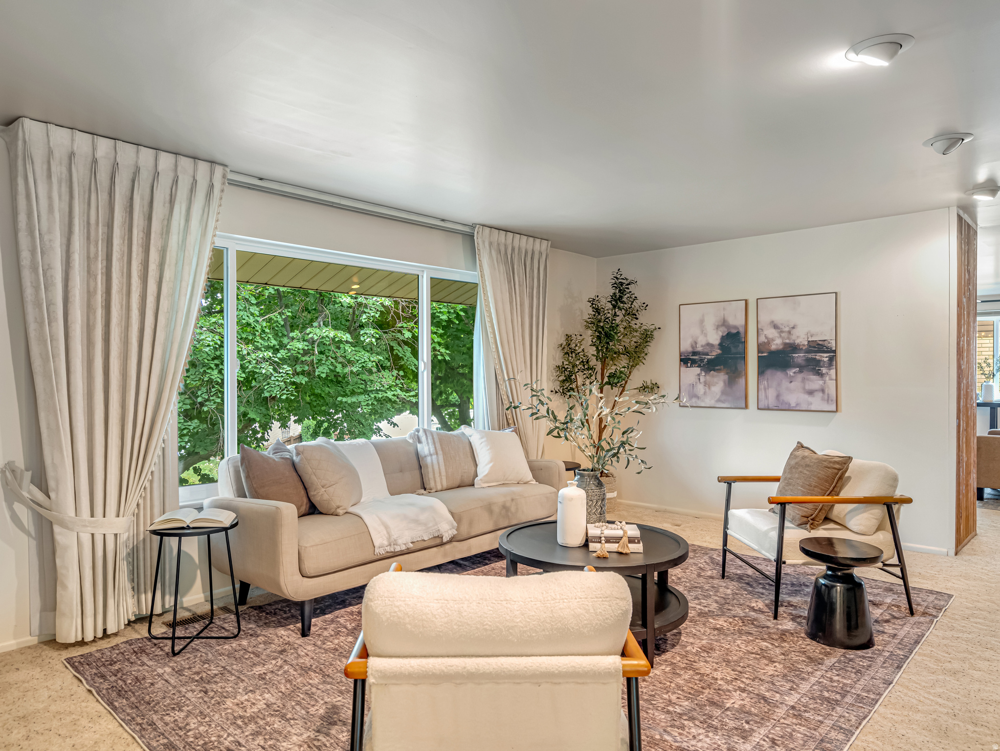 COLONIAL HEIGHTS - Residential