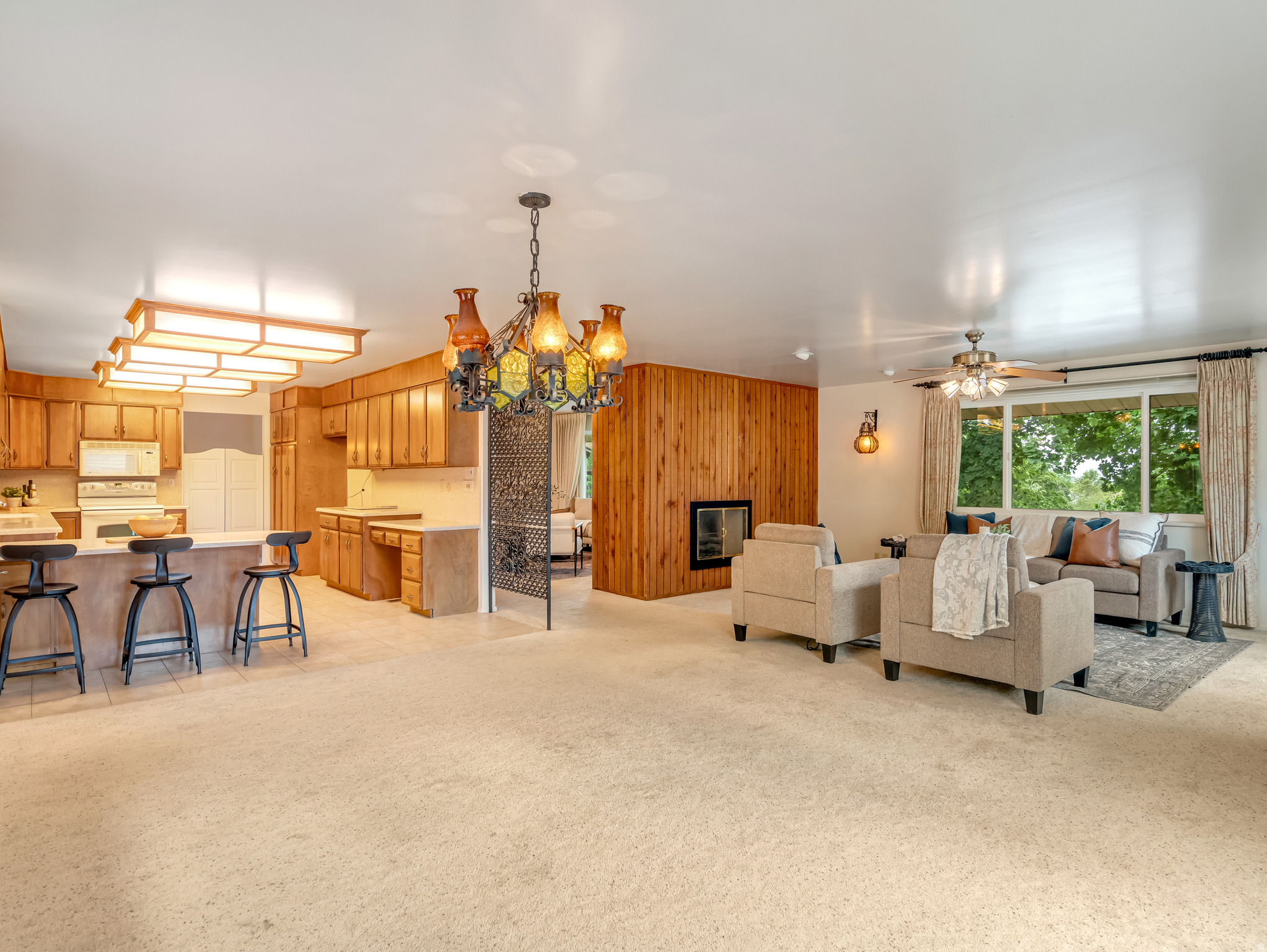 COLONIAL HEIGHTS - Residential