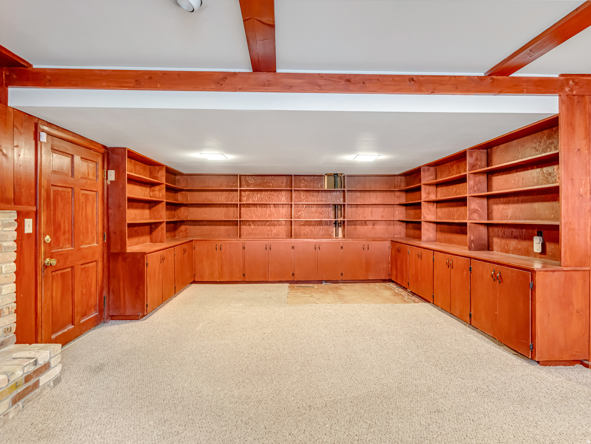 COLONIAL HEIGHTS - Residential
