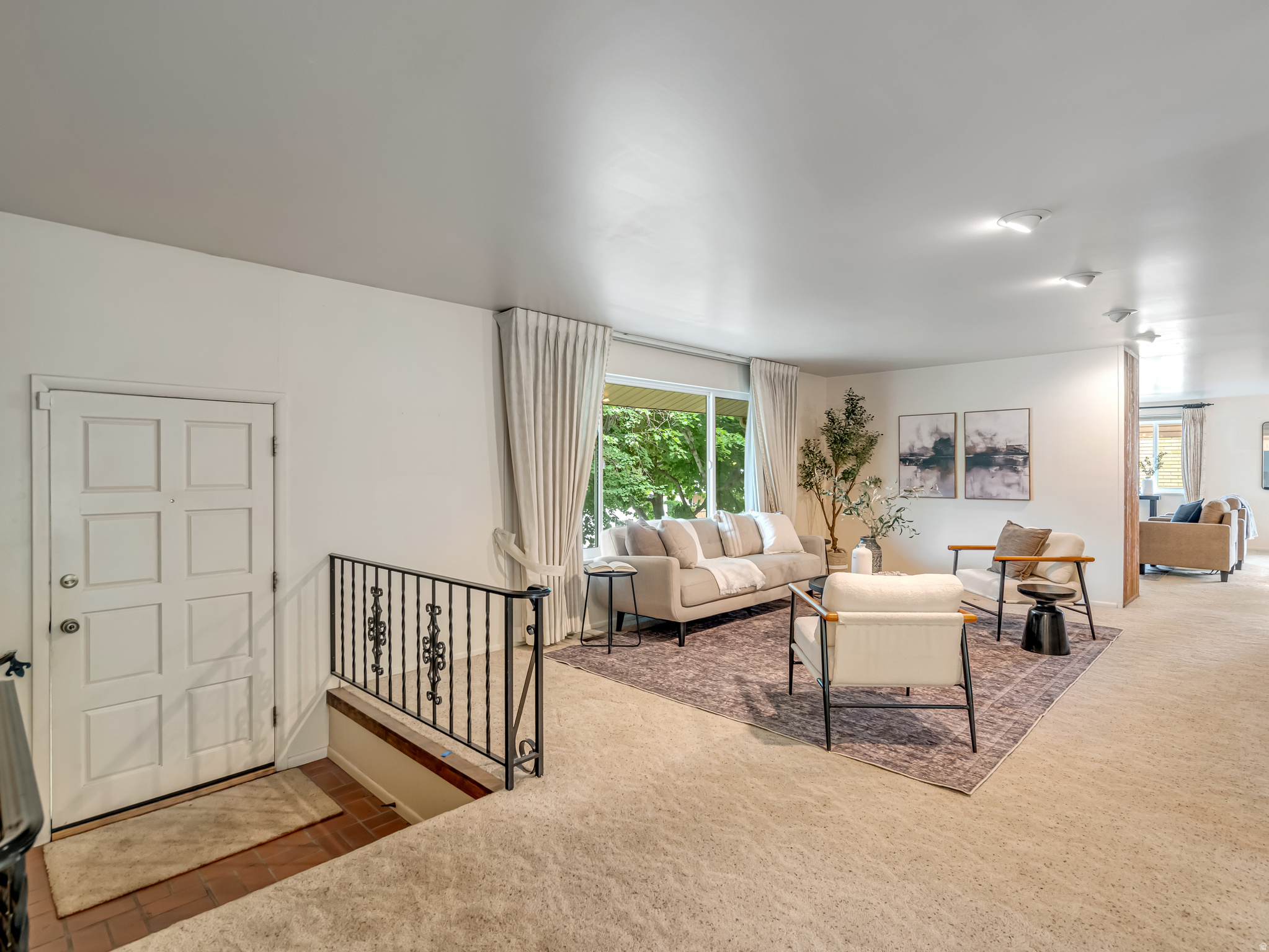 COLONIAL HEIGHTS - Residential