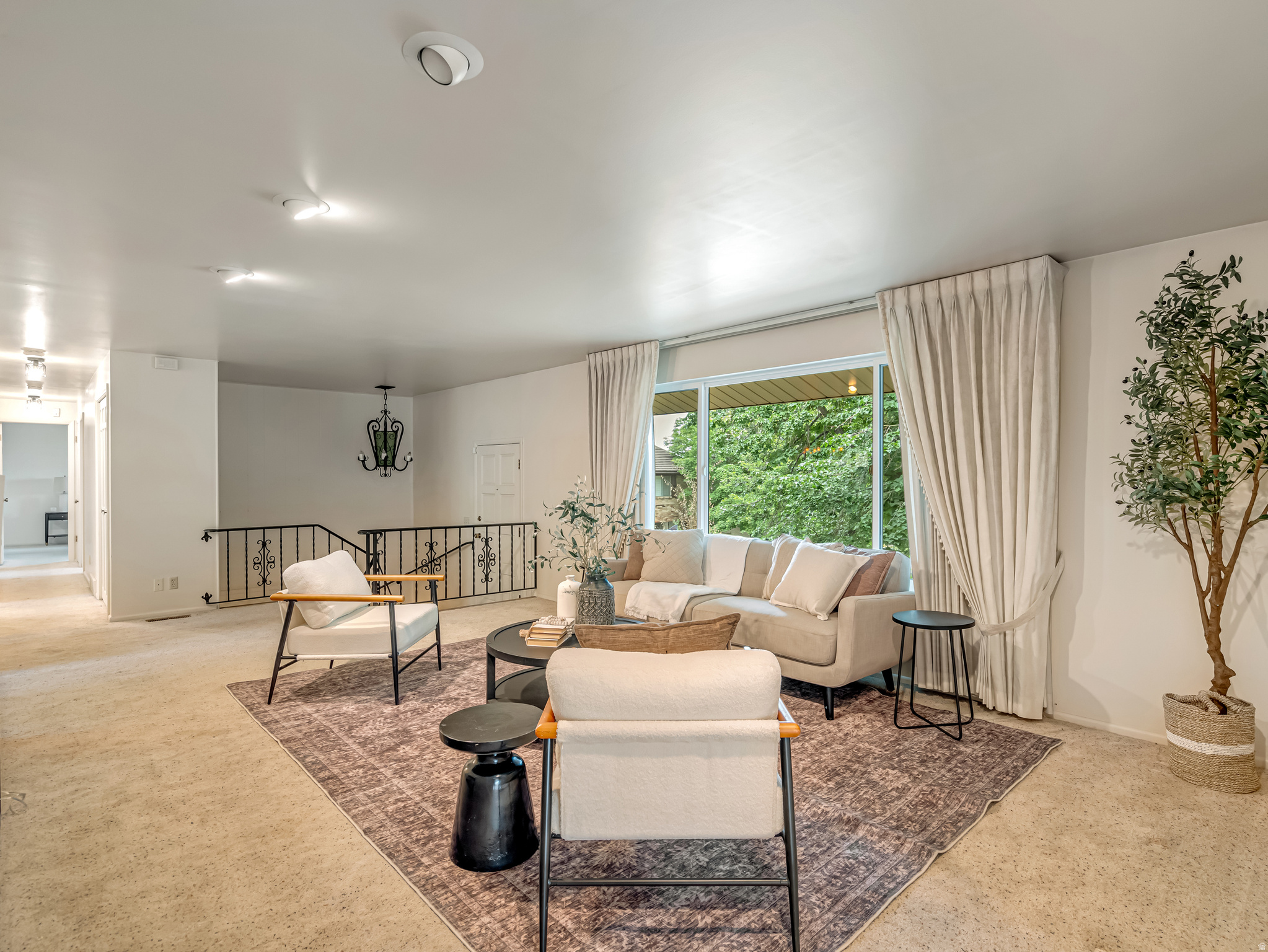 COLONIAL HEIGHTS - Residential