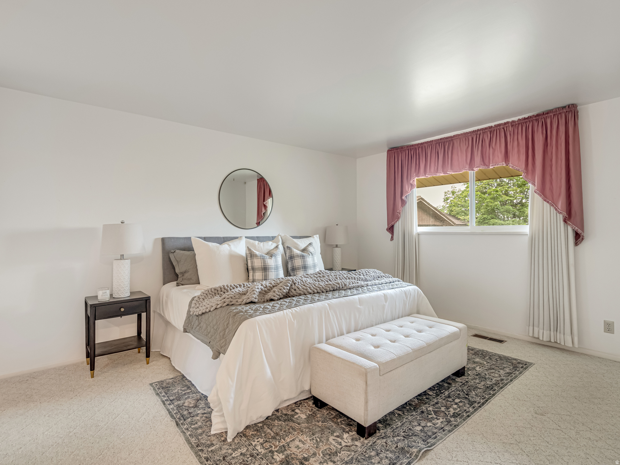 COLONIAL HEIGHTS - Residential
