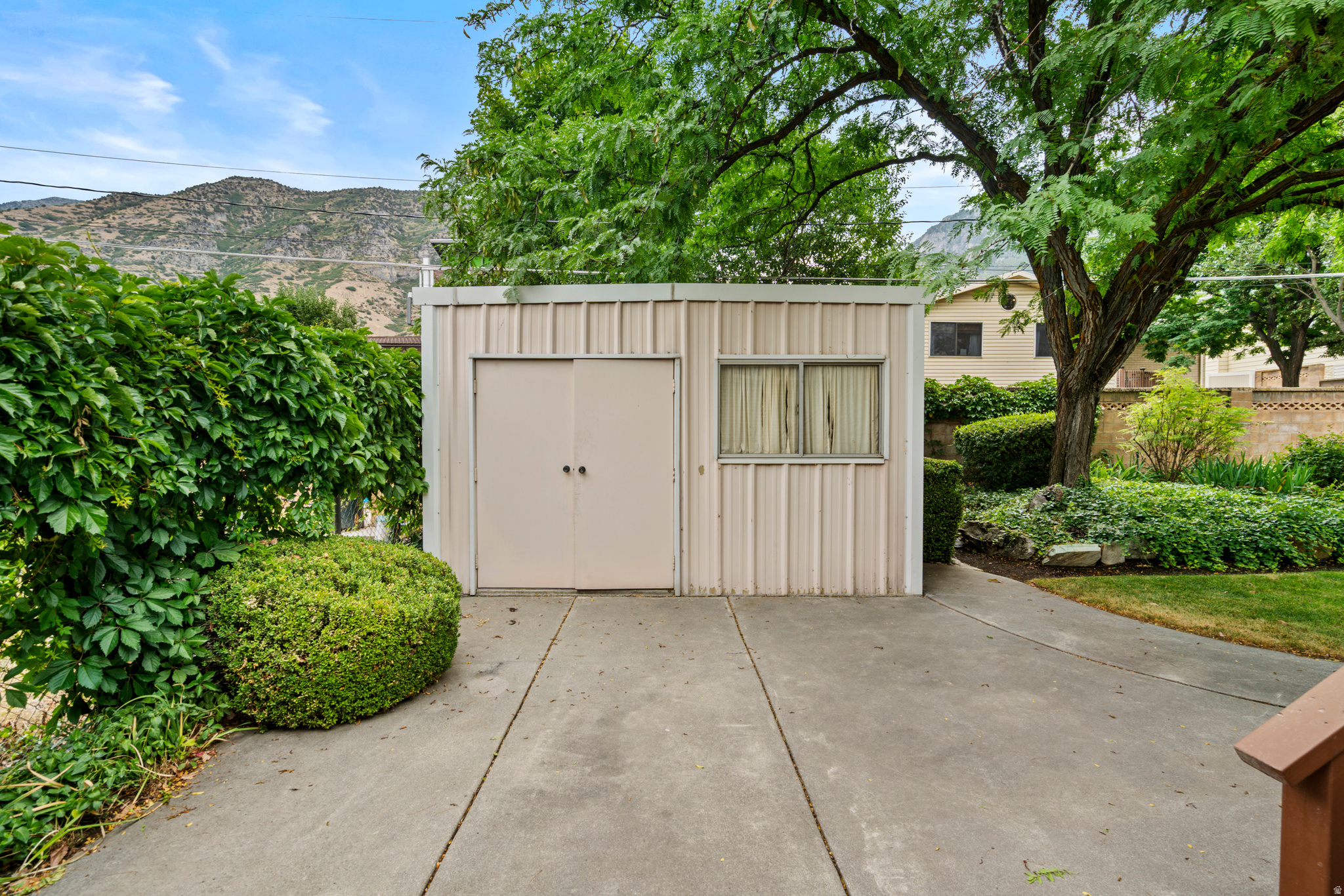 COLONIAL HEIGHTS - Residential