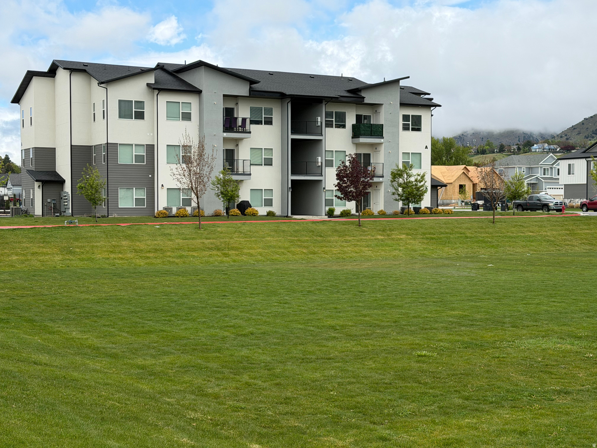 THE VINYARD - Residential