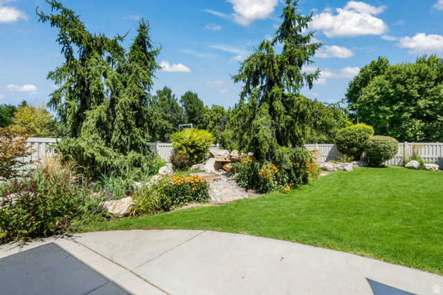 MOUNTAIN VISTAS - Residential