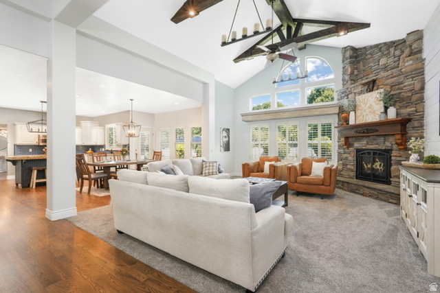 MOUNTAIN VISTAS - Residential
