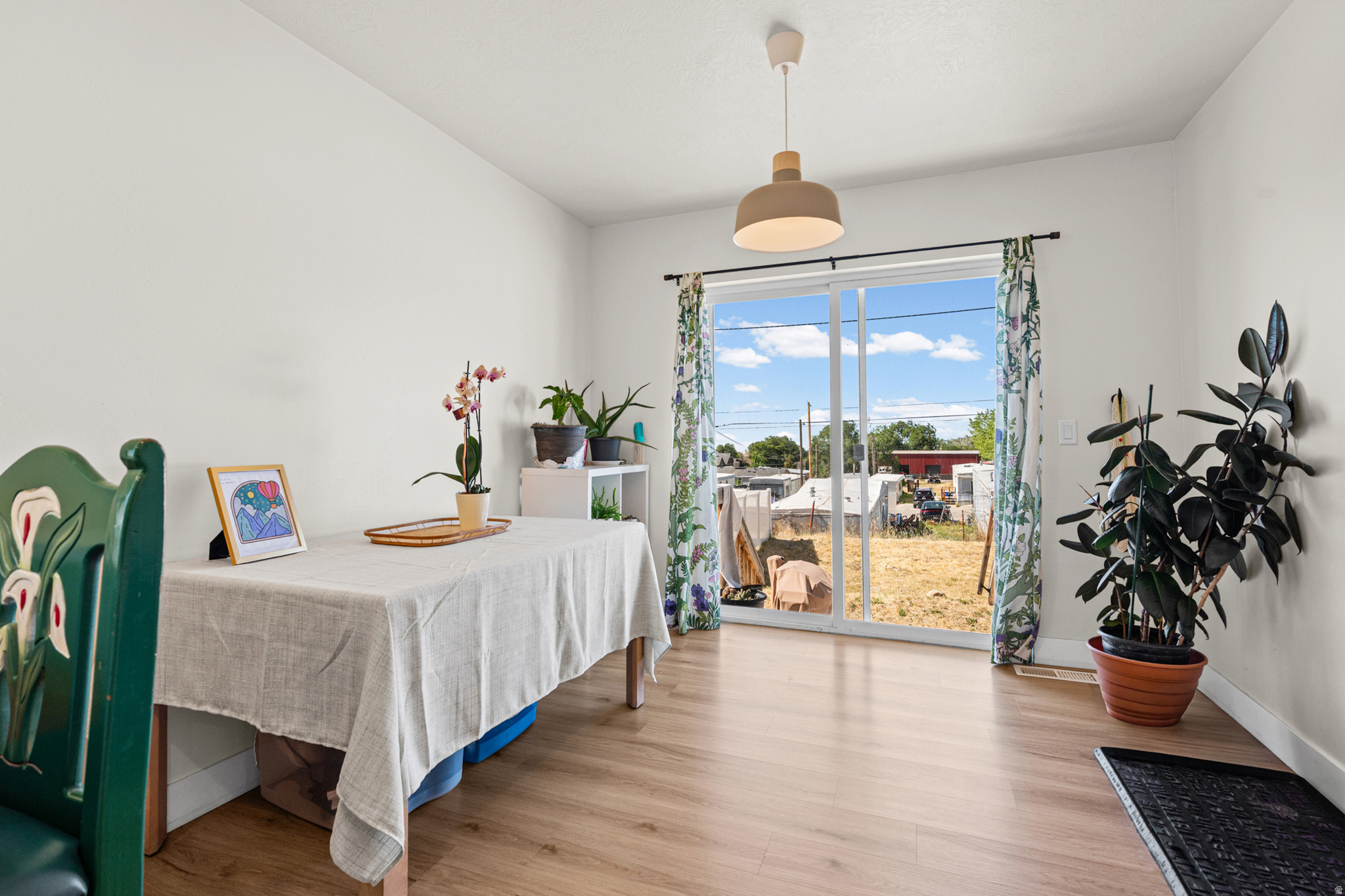 SETTLEMENT ACRES - Residential