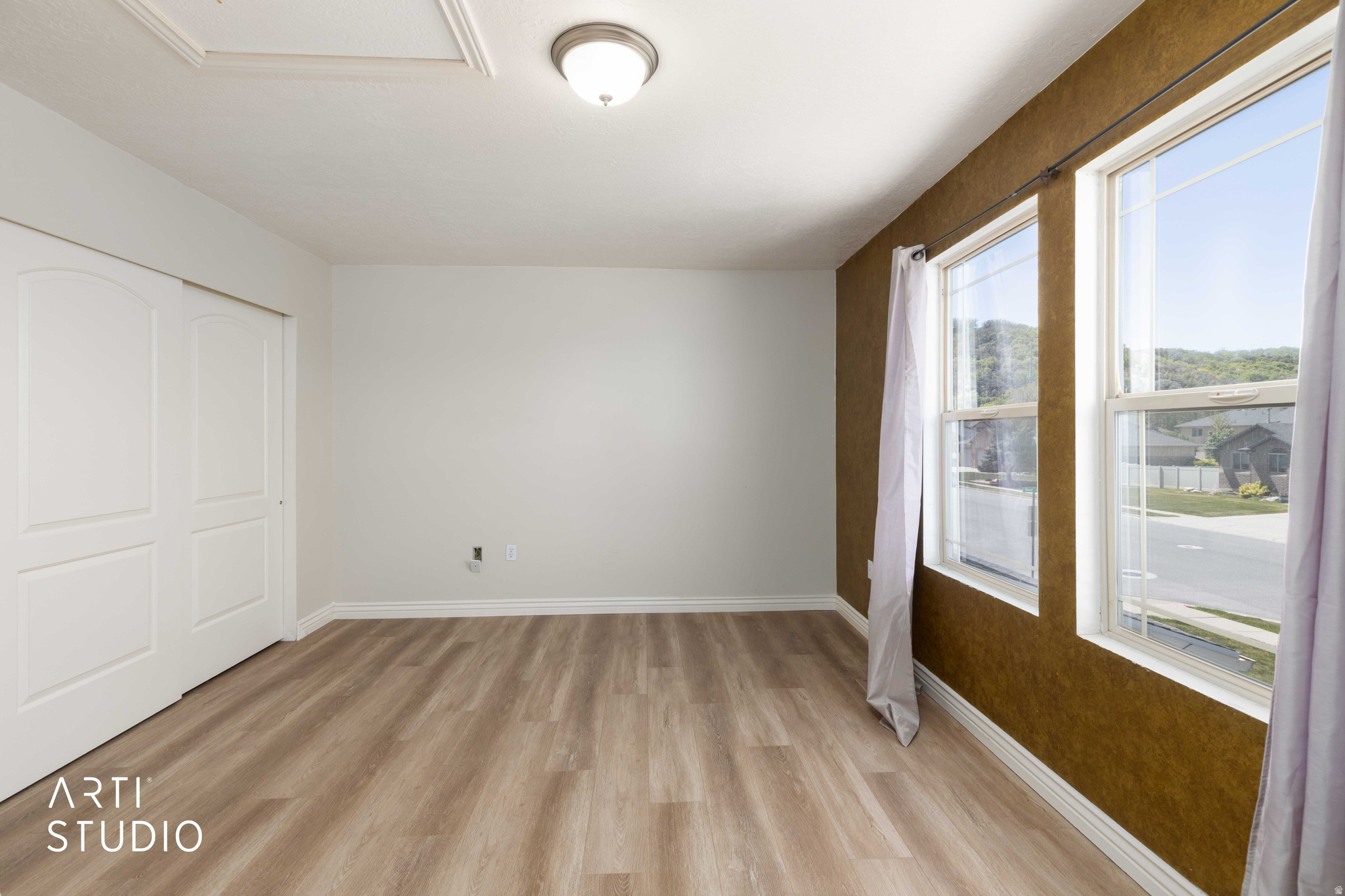 SANDALWOOD - Residential