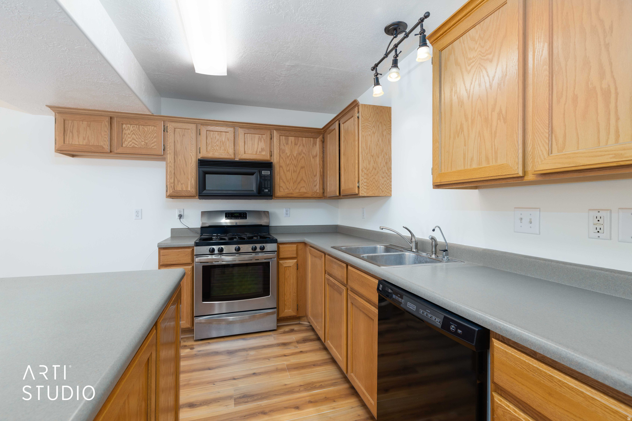 SANDALWOOD - Residential