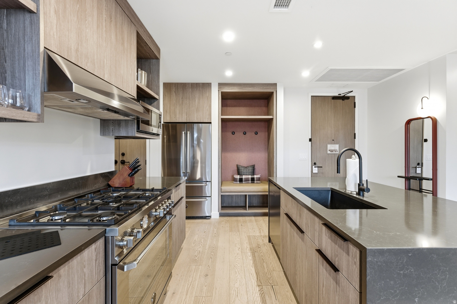 PENDRY RESIDENCES PARK CITY - Residential