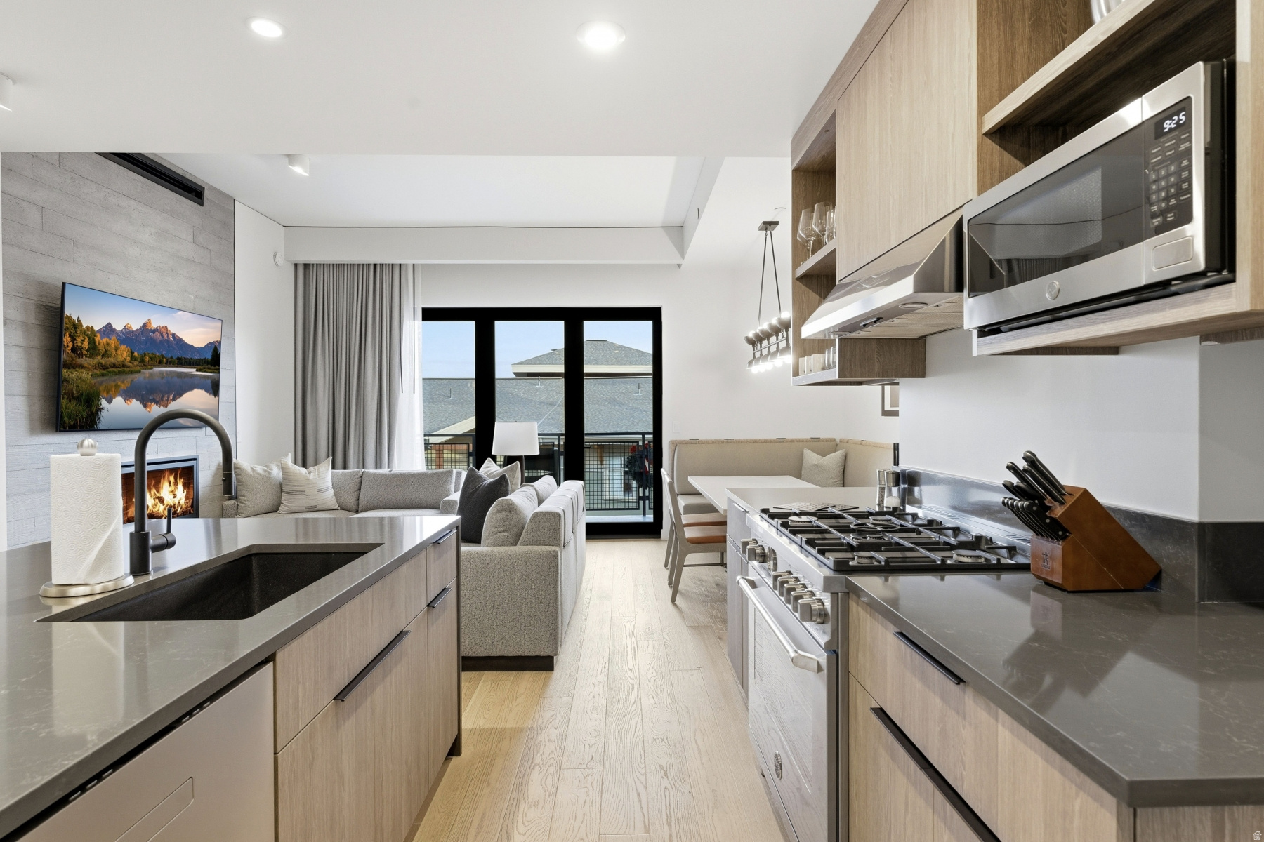 PENDRY RESIDENCES PARK CITY - Residential