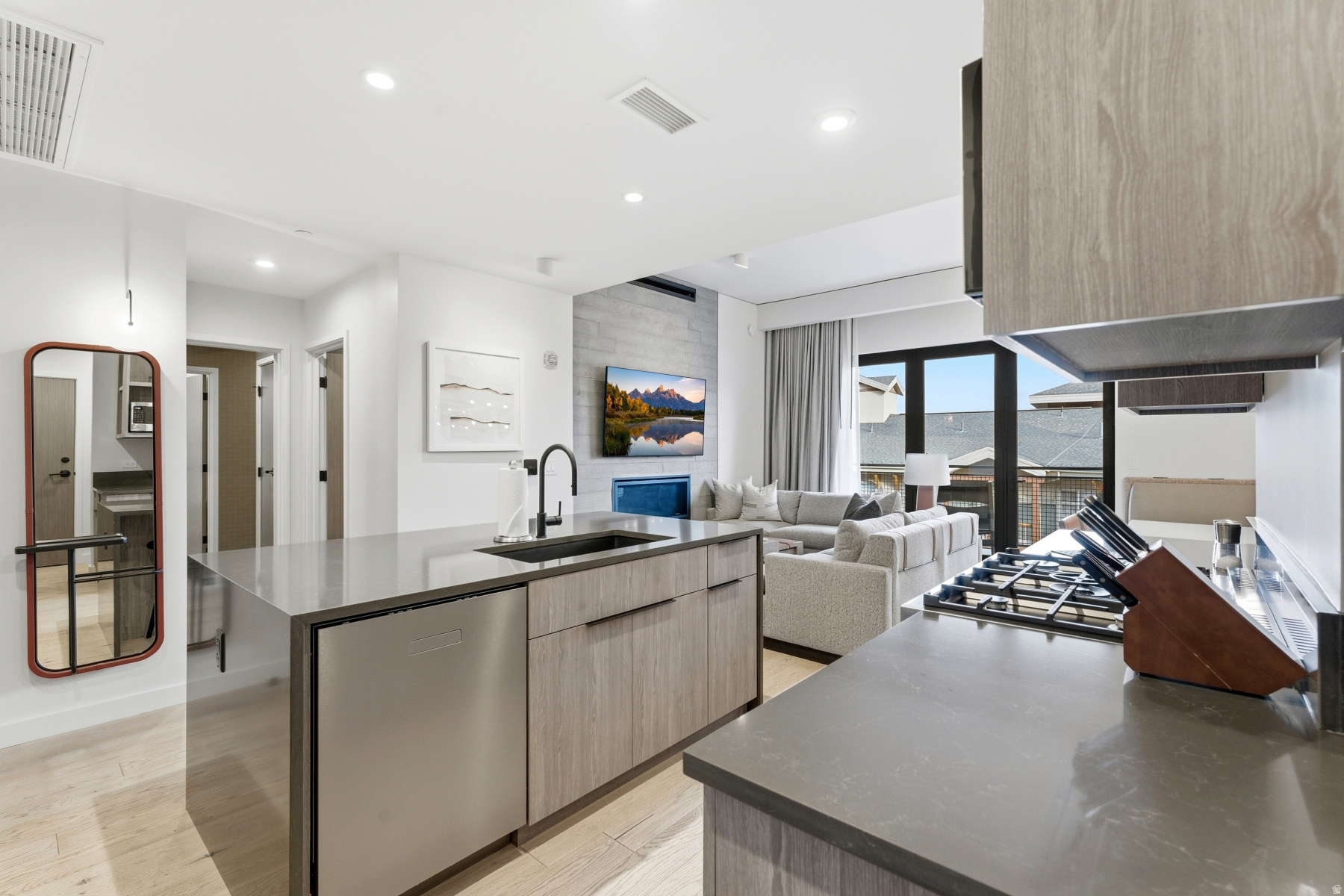 PENDRY RESIDENCES PARK CITY - Residential
