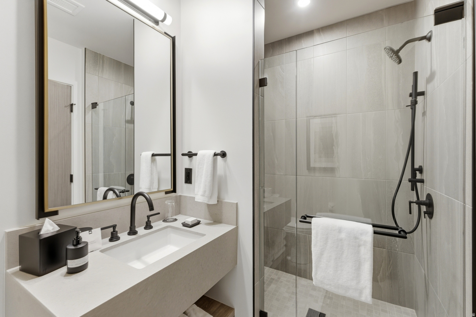 PENDRY RESIDENCES PARK CITY - Residential