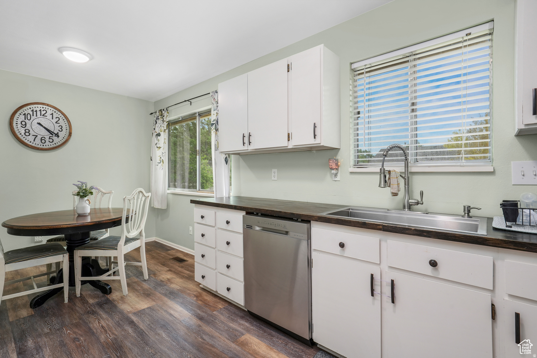 MEADOW LANE - Residential