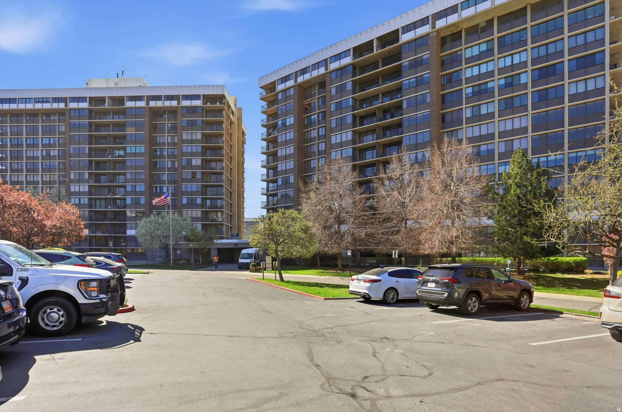 ZION SUMMIT CONDM - Residential