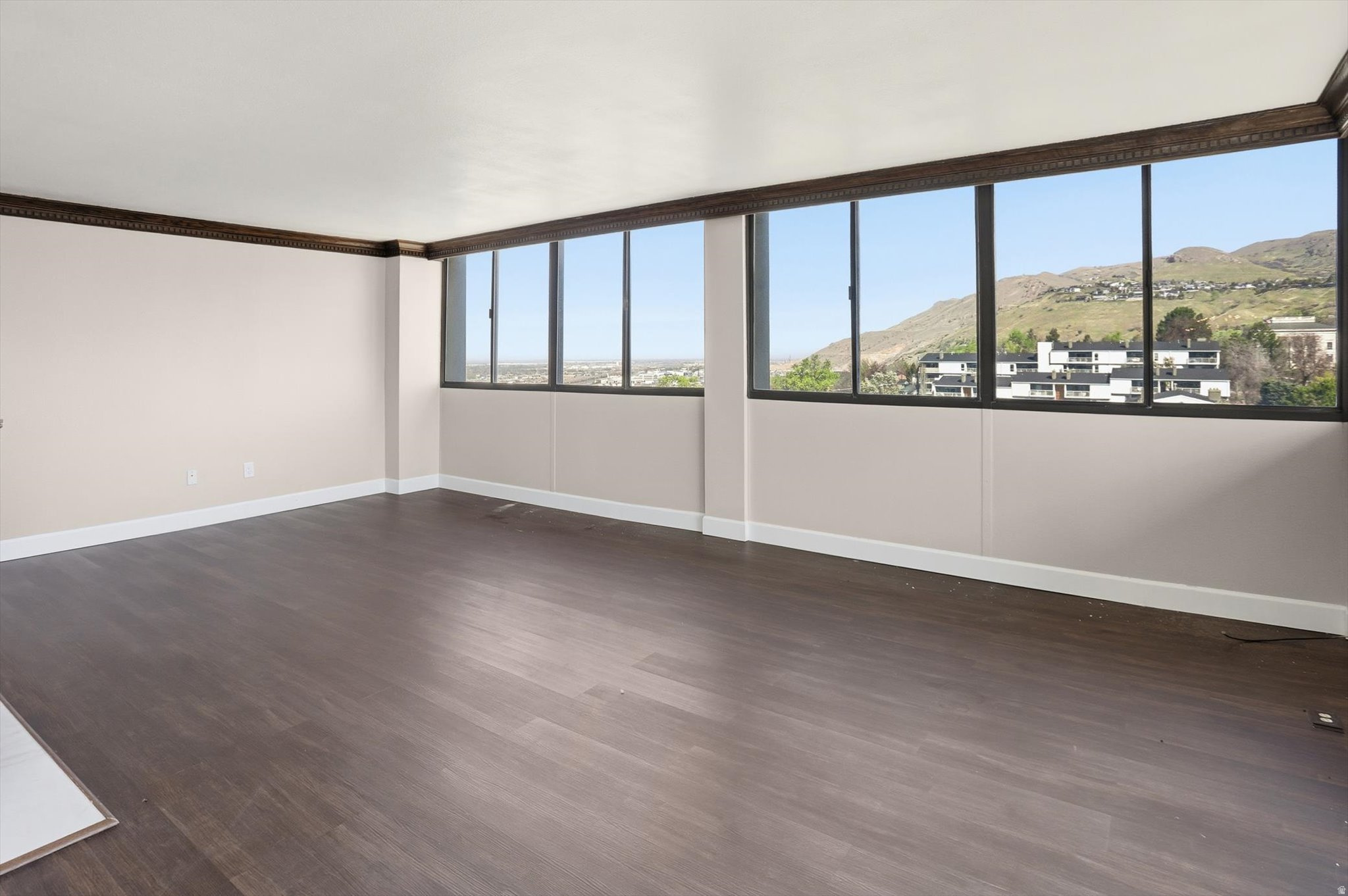 ZION SUMMIT CONDM - Residential