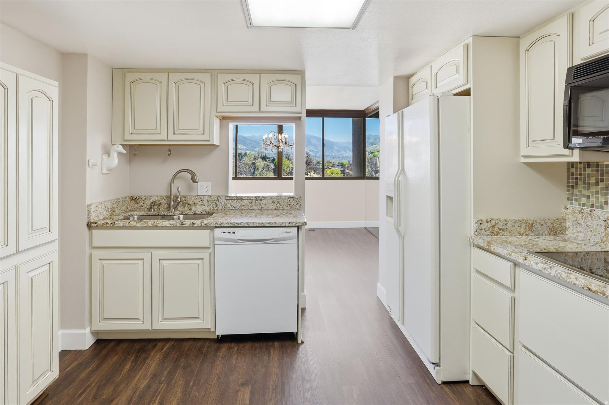 ZION SUMMIT CONDM - Residential