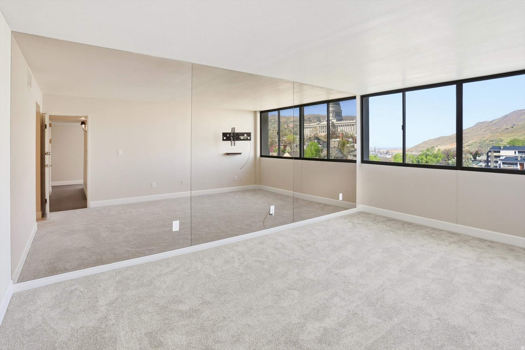 ZION SUMMIT CONDM - Residential
