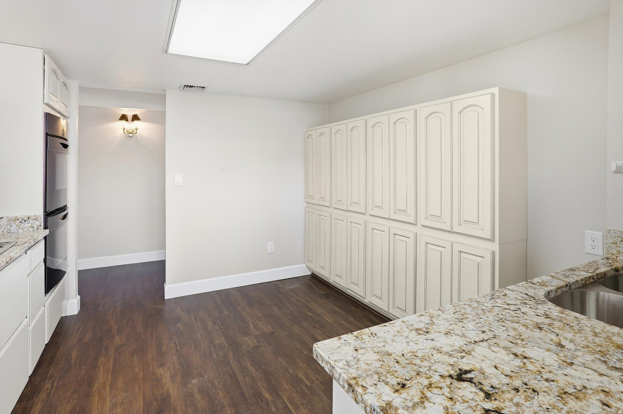 ZION SUMMIT CONDM - Residential