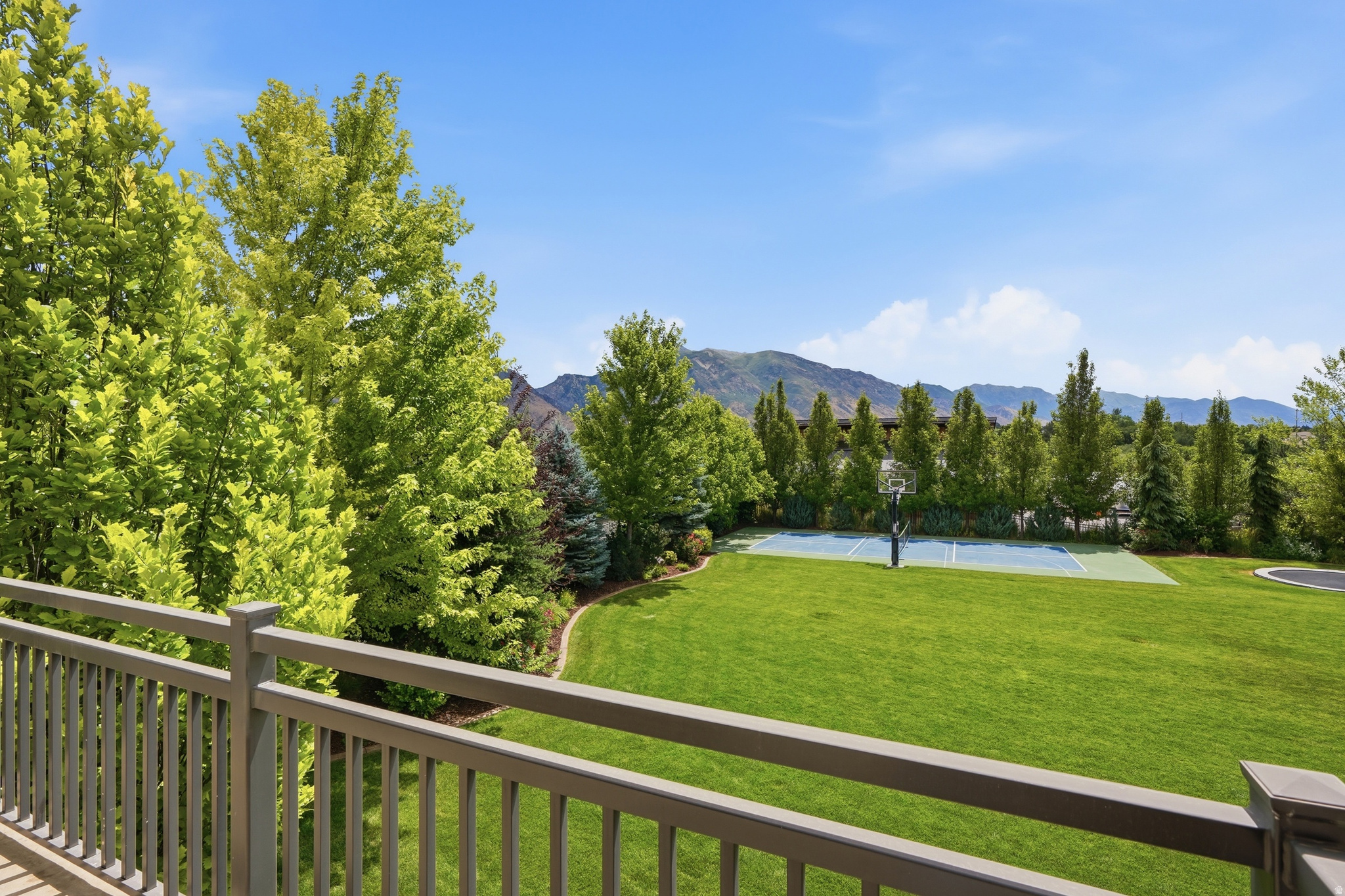 COUNTRY FRENCH ESTATES - Residential