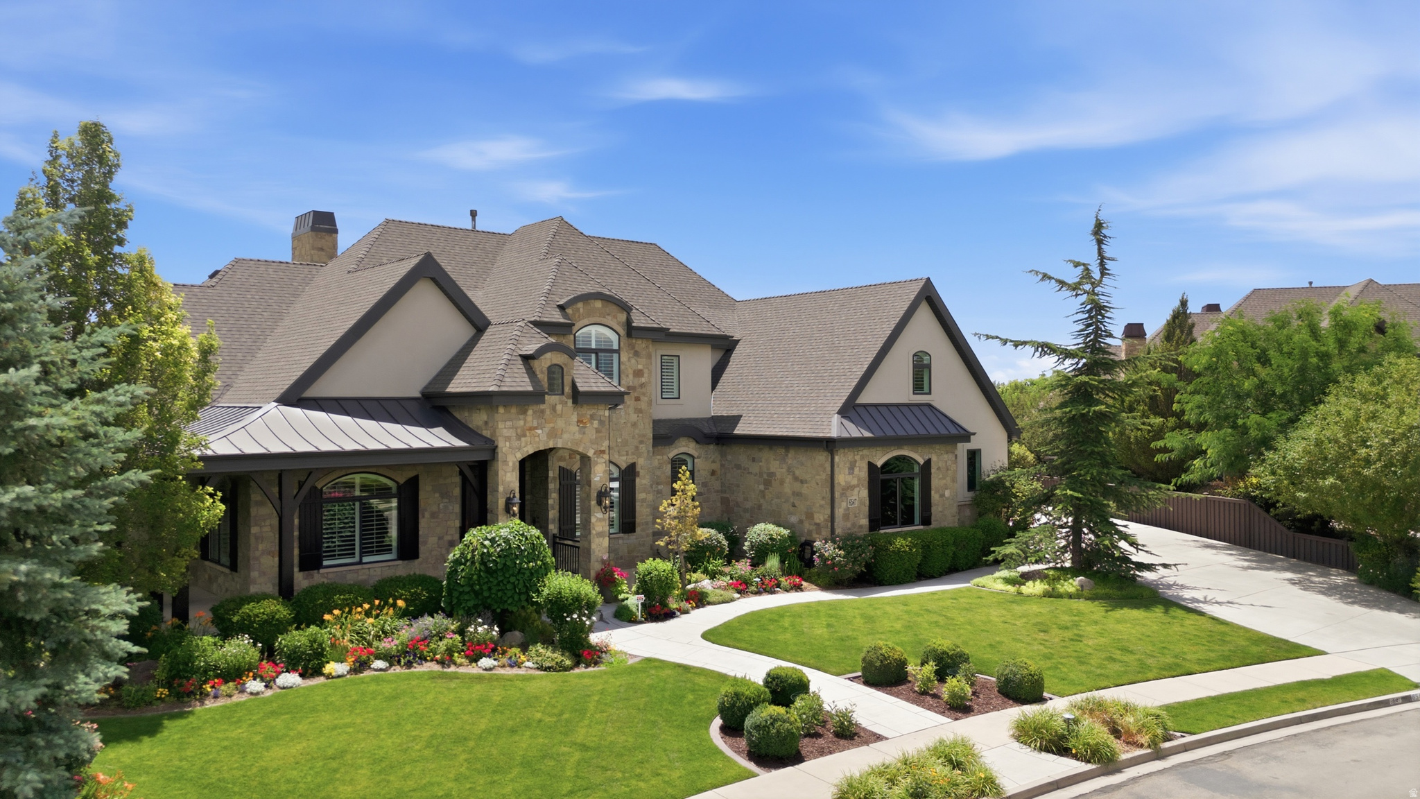 COUNTRY FRENCH ESTATES - Residential