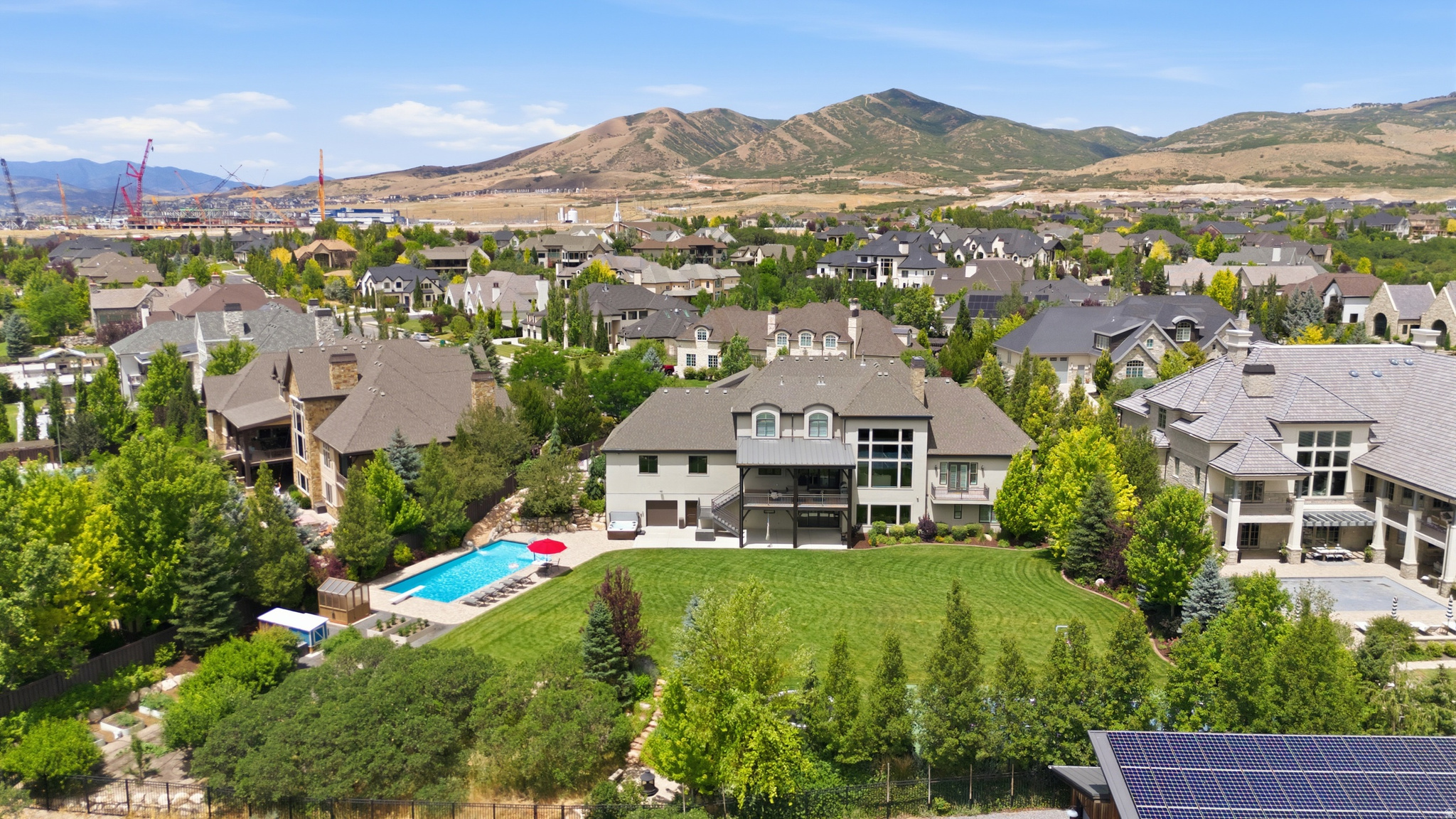 COUNTRY FRENCH ESTATES - Residential