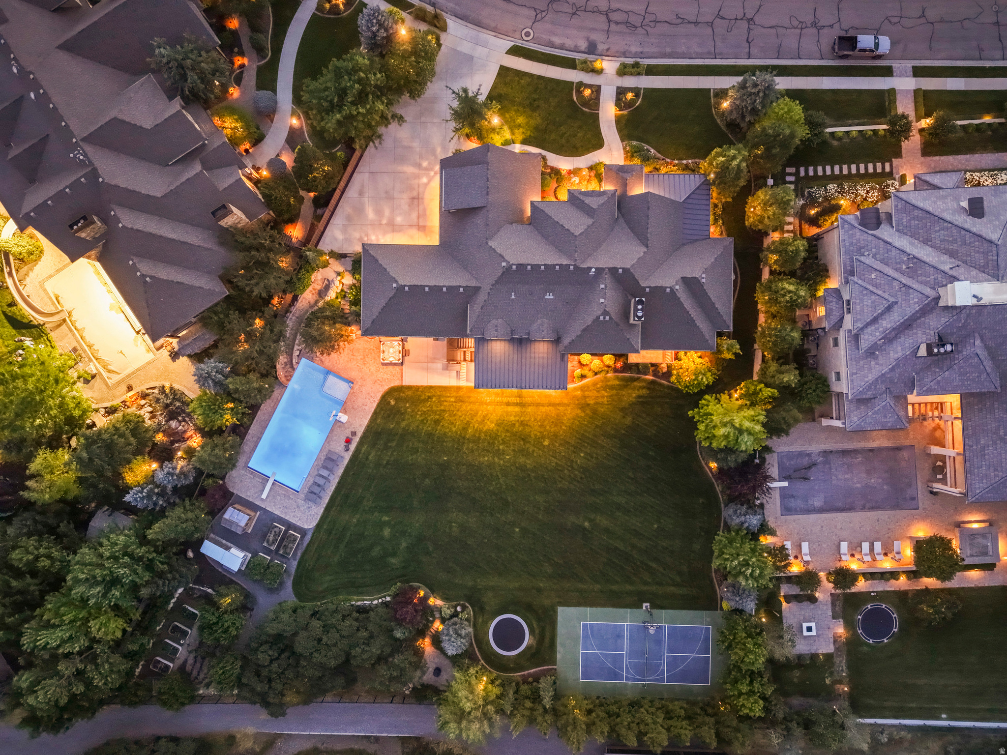 COUNTRY FRENCH ESTATES - Residential